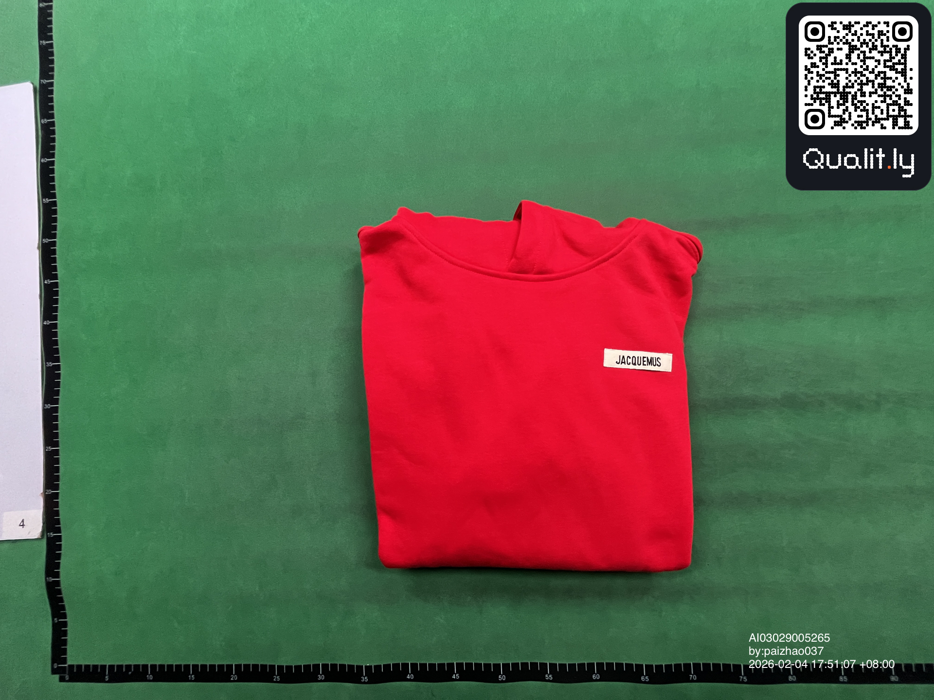 Hoodie QC photo 1 of 12