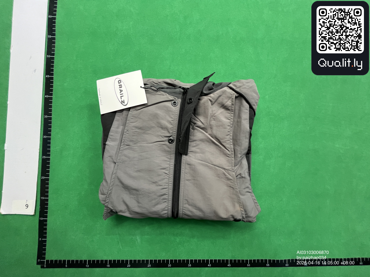 夹克 QC 照片 1 / 10
