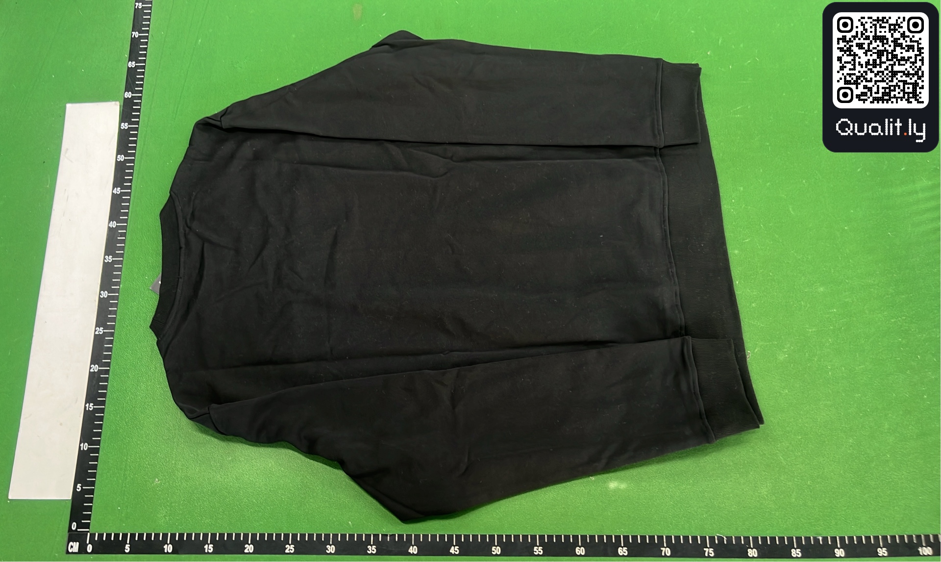 Sweatshirt QC photo 3 of 4