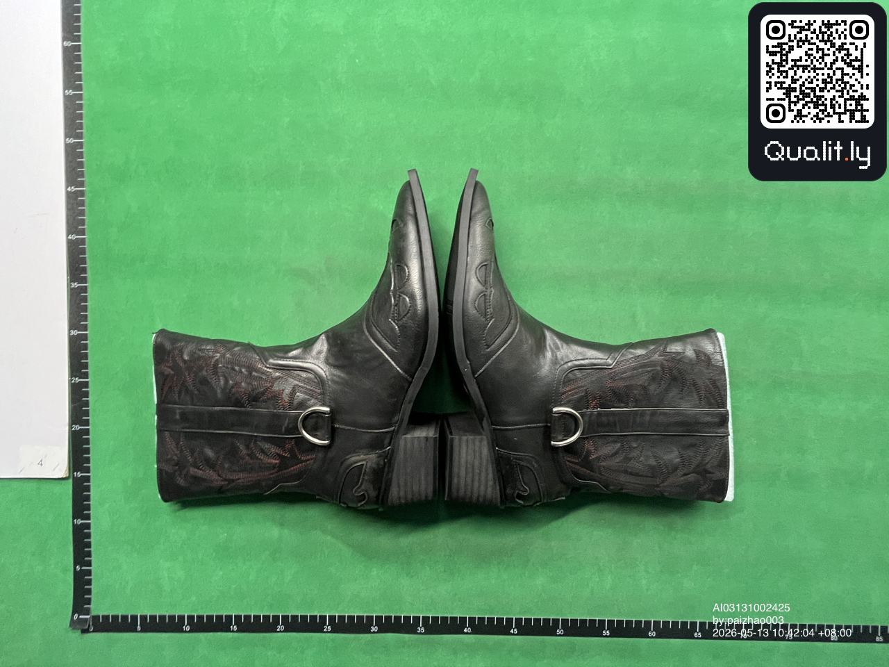 靴子 QC 照片 1 / 10