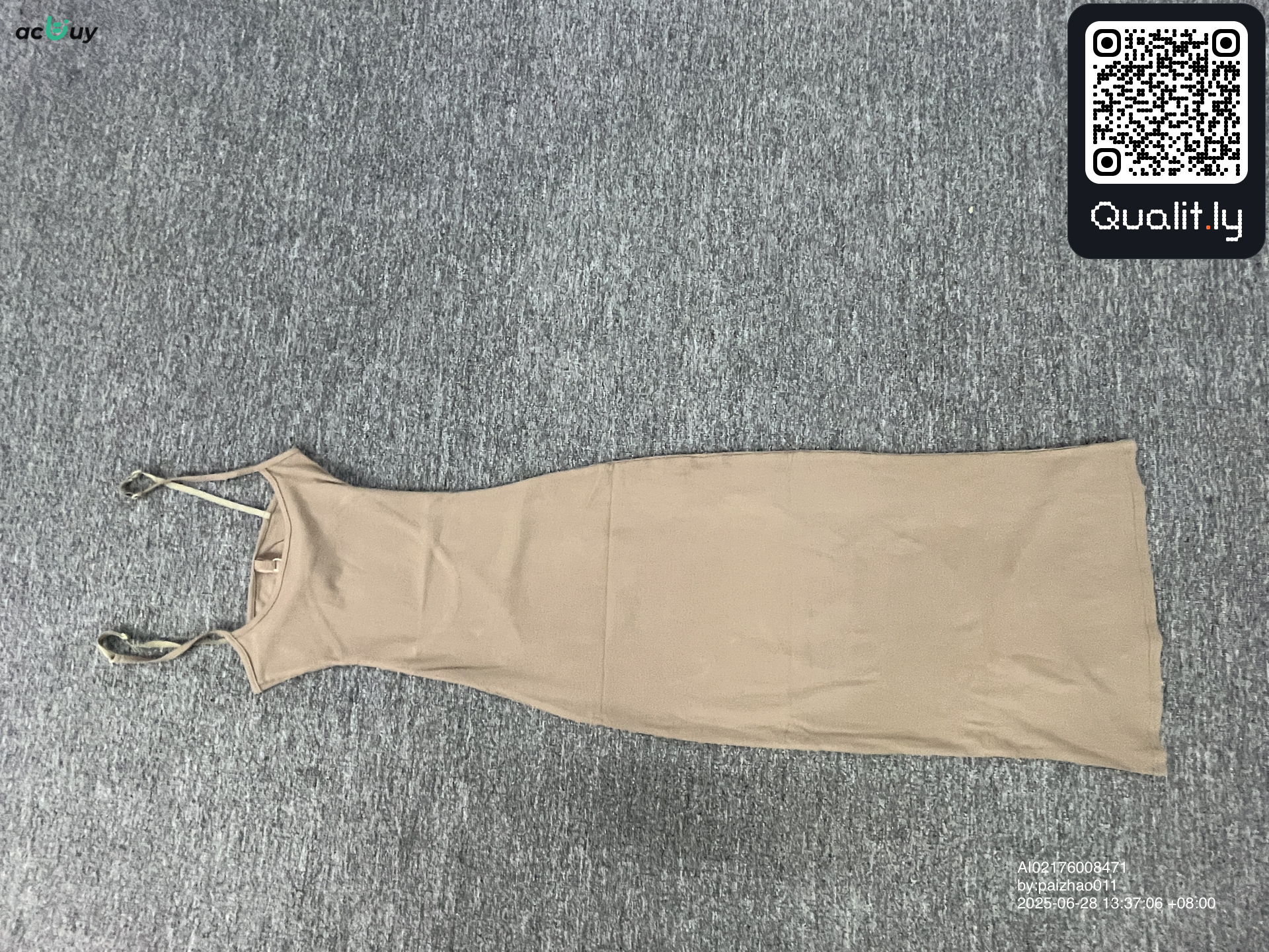 Fotografie QC 3 din 26