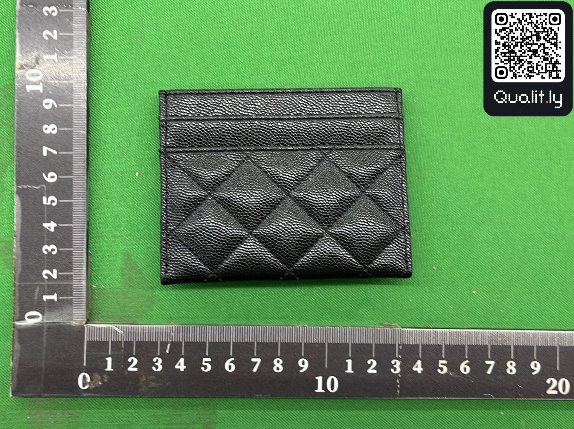 Wallet QC photo 2 of 100