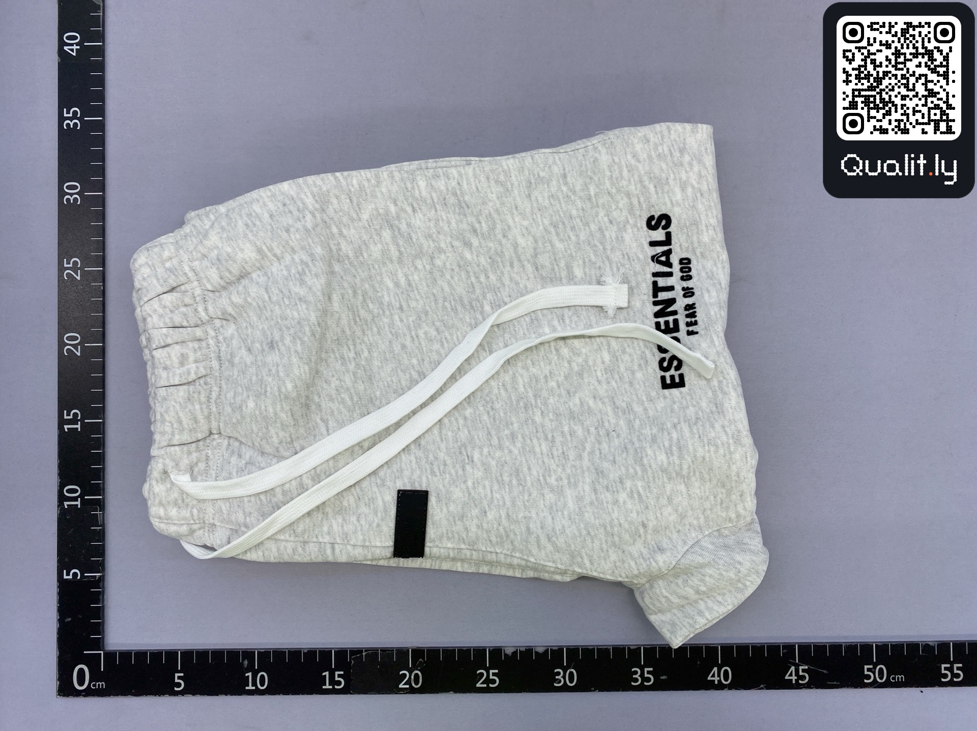 Pants QC photo 1 of 86