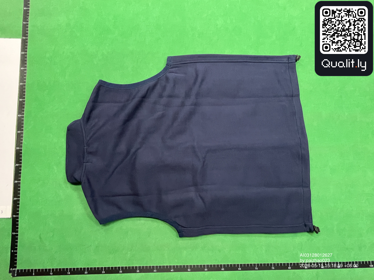 Sweter — zdjęcie QC 2 z 4