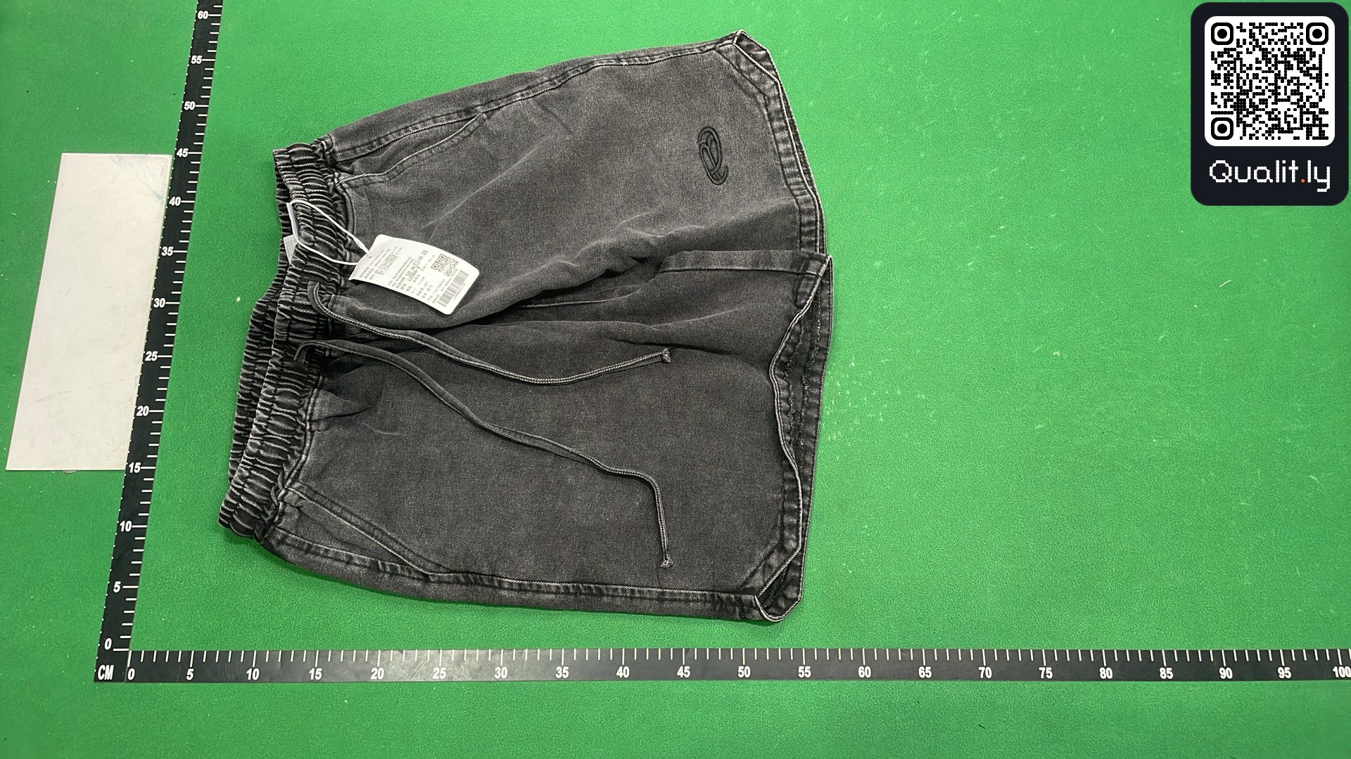 Jeans QC photo 2 of 4