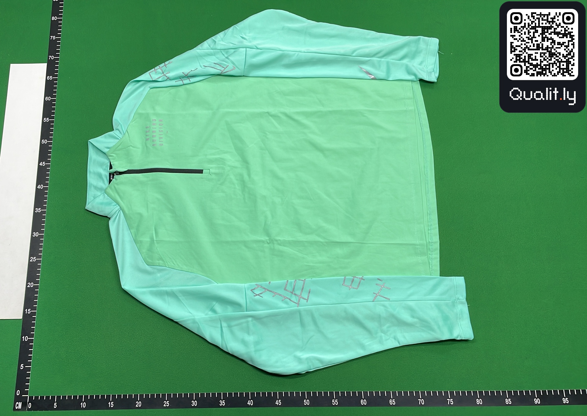 衬衫 QC 照片 2 / 94