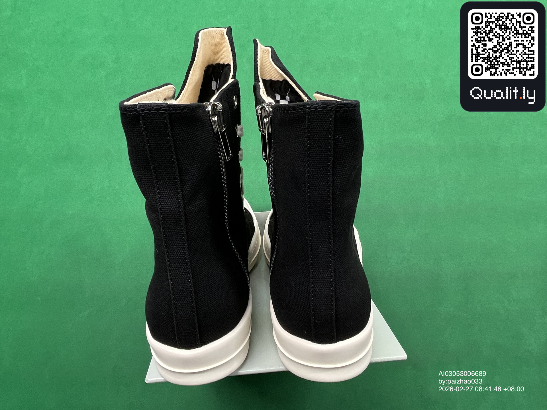 Bottes — photo QC 2 sur 16