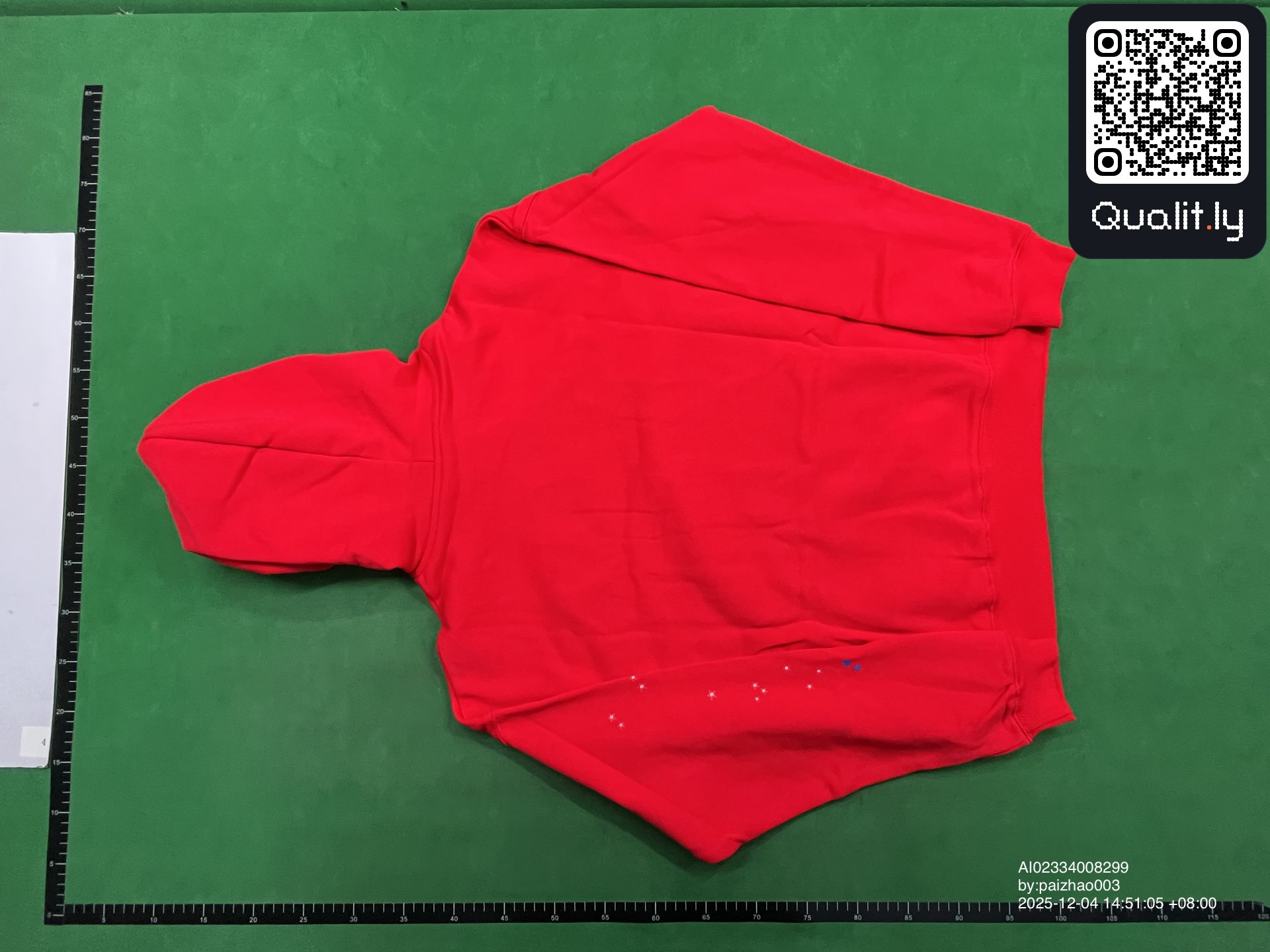 Hoodie QC photo 2 of 8