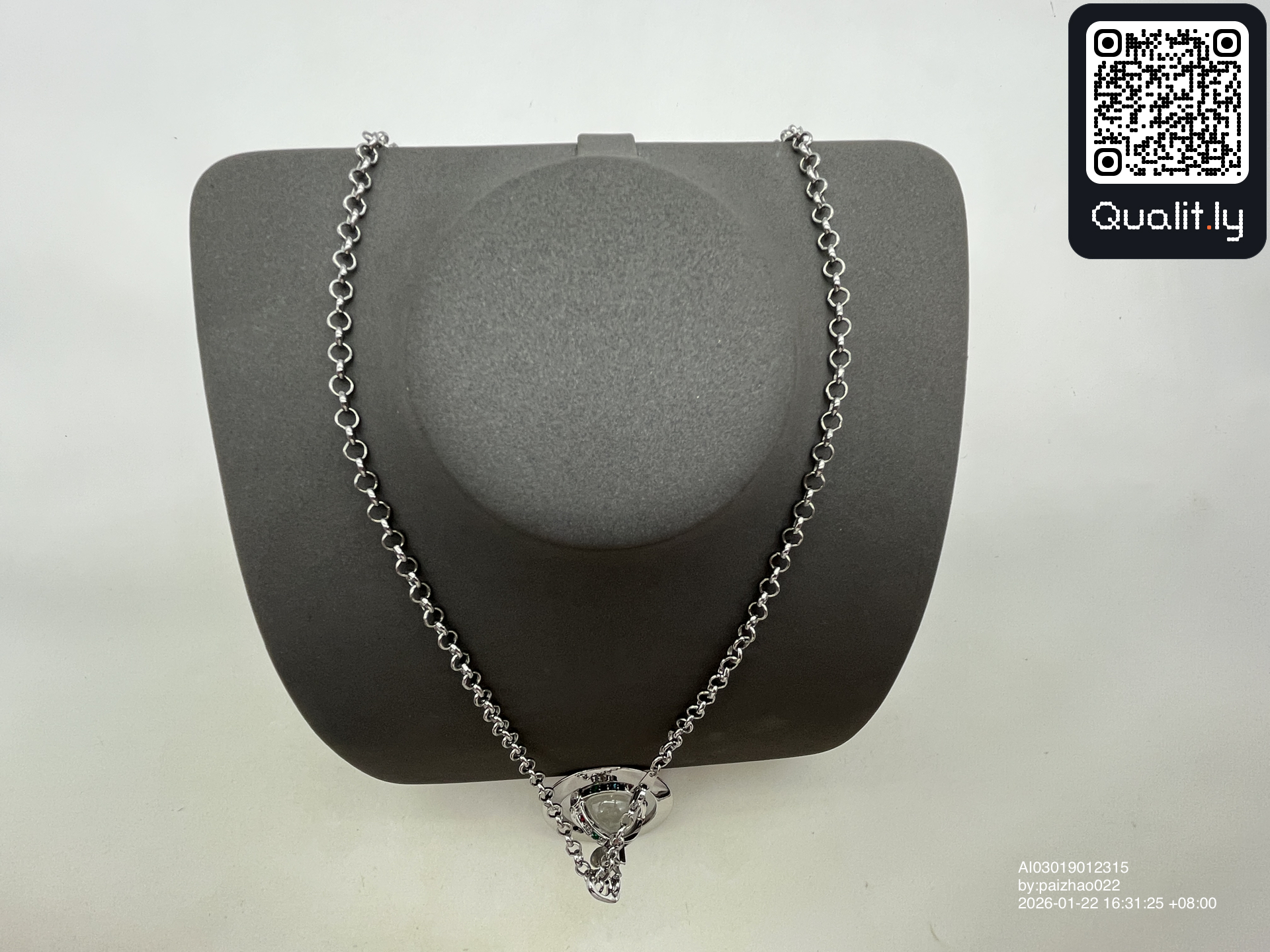 Jewelry QC photo 3 of 3