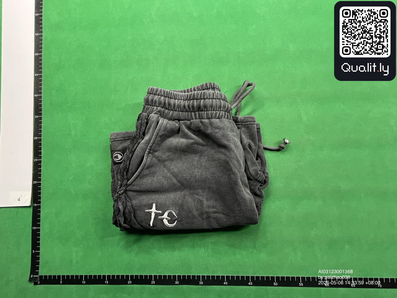 Shorts — QC-Foto 1 von 4