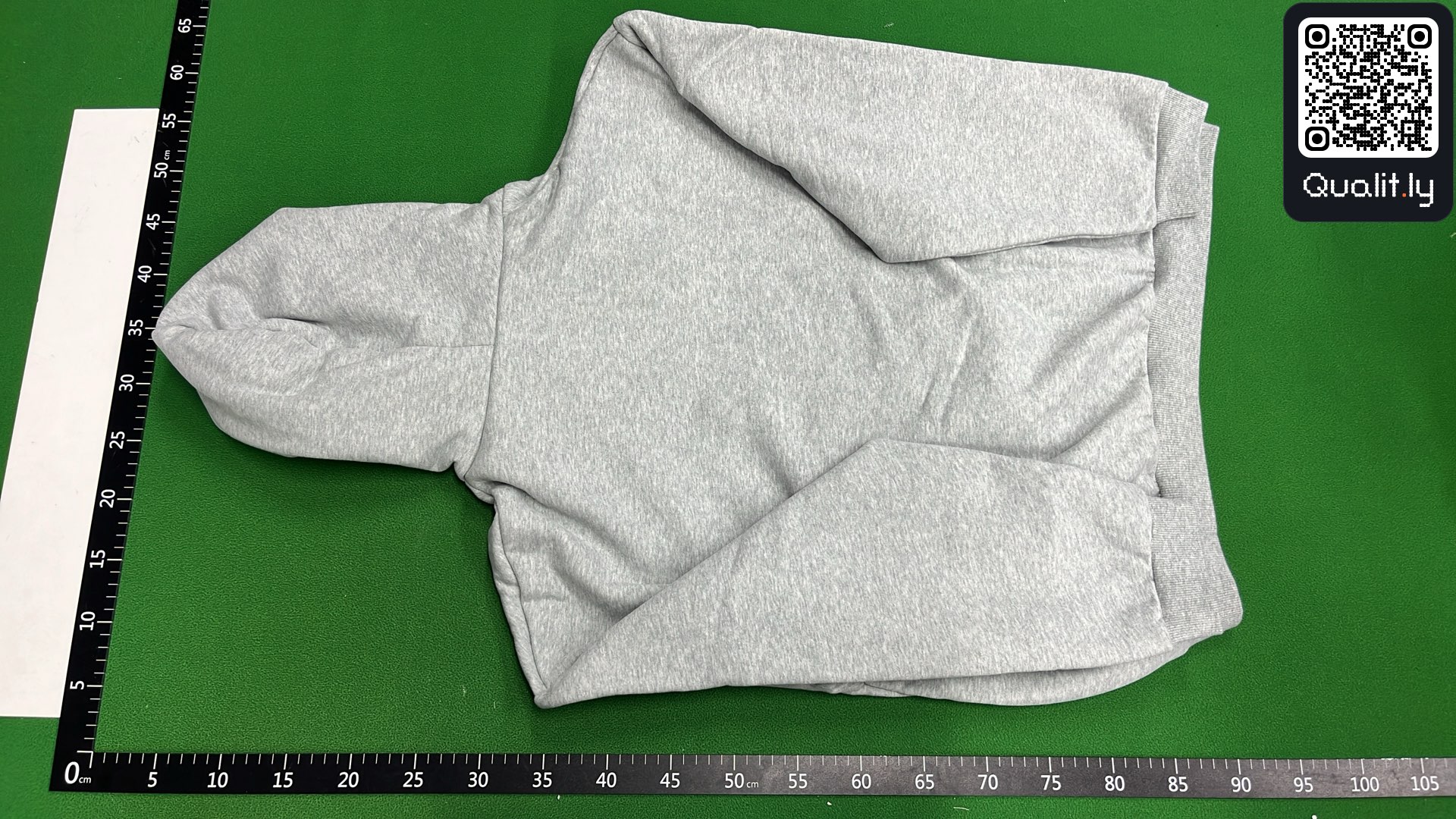 Hoodie QC photo 3 of 46