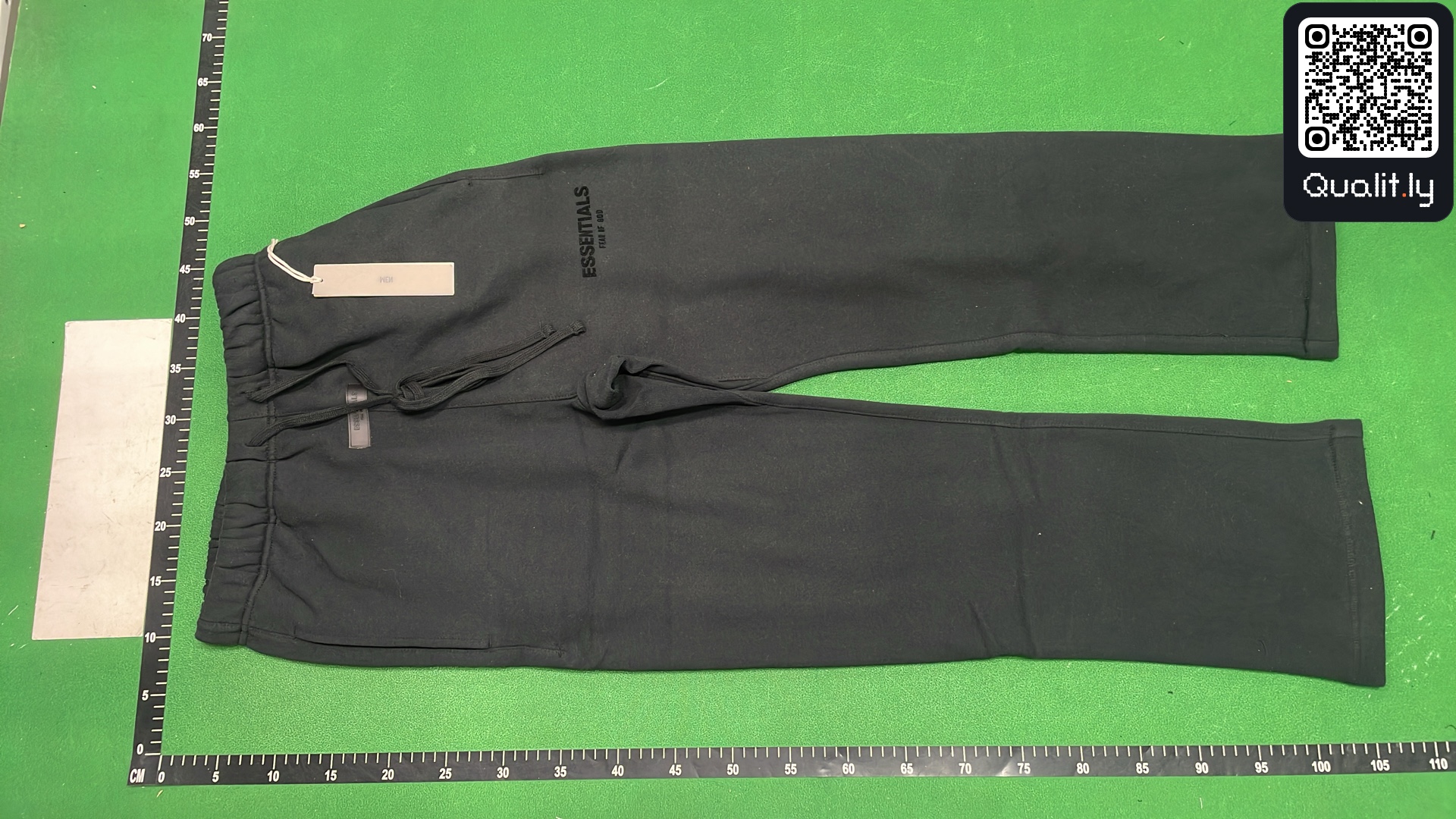 Pants QC photo 2 of 4