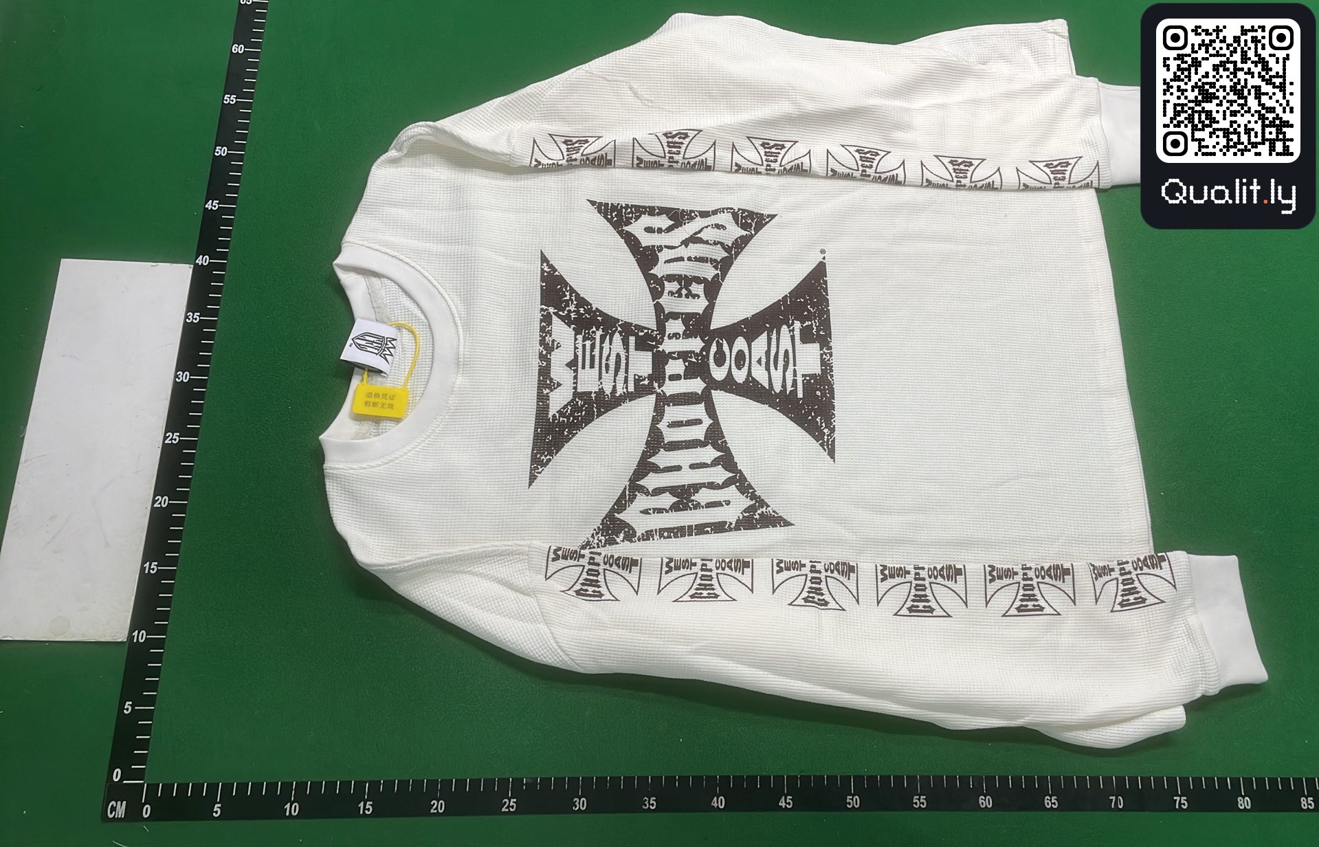 T恤 QC 照片 2 / 8