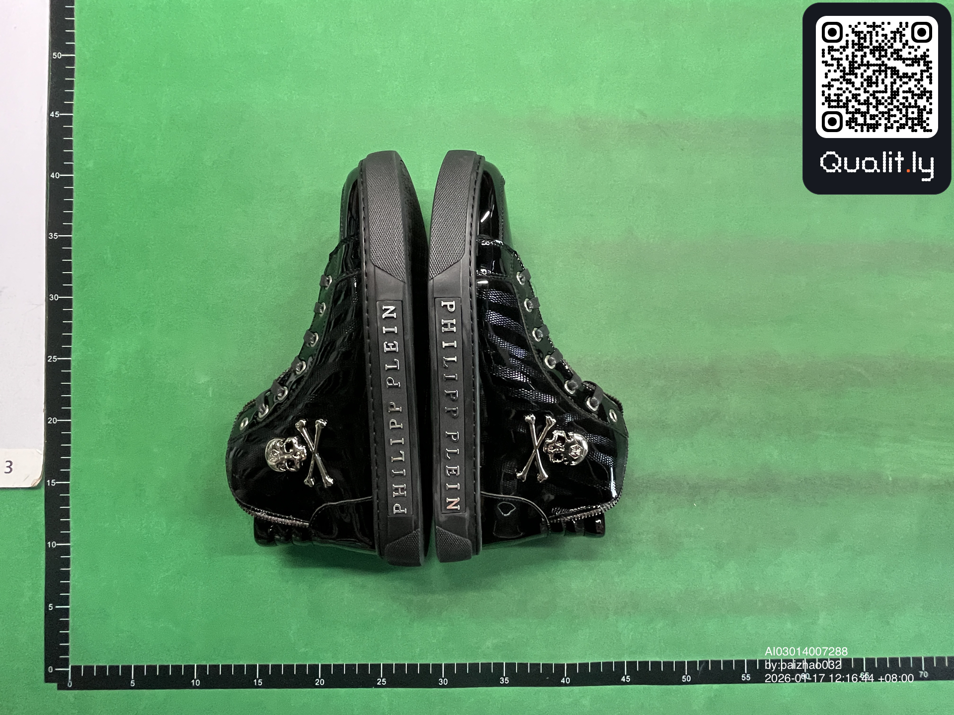Sneaker — QC-Foto 2 von 10