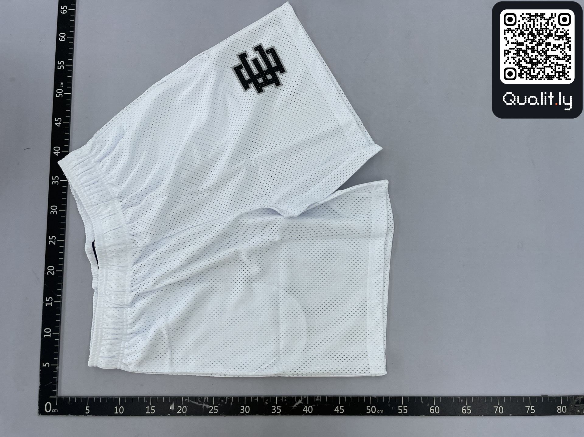 Pantaloncini — foto QC 2 di 133