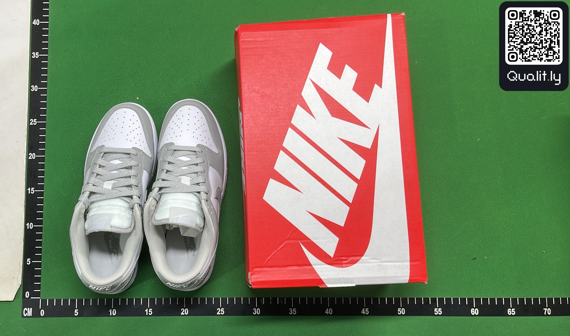 Sneakers QC photo 1 of 203