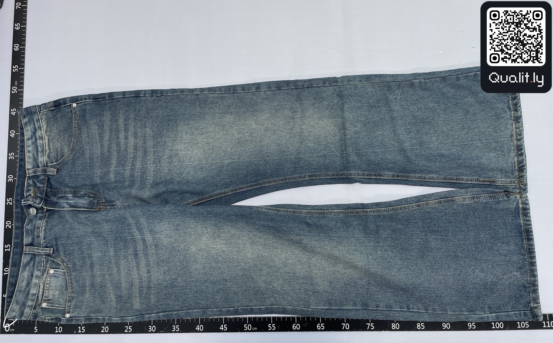 Jeans — QC-foto 2 av 34