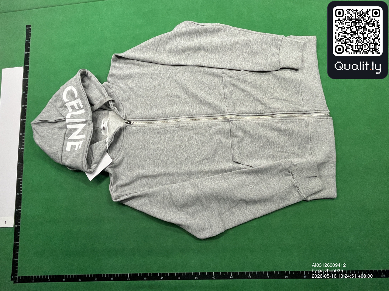 Sweat — photo QC 3 sur 14