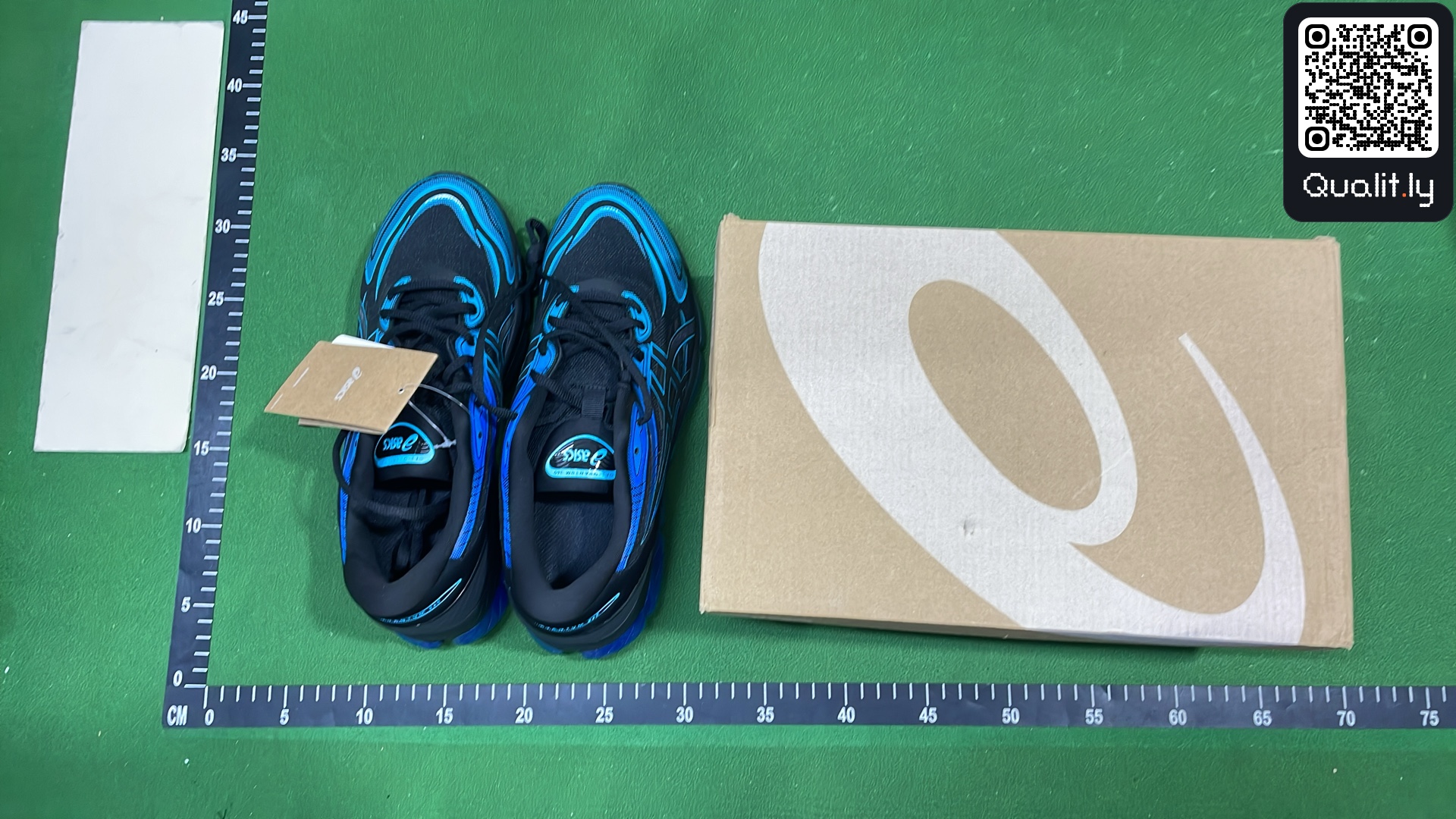 Sneakers — QC-foto 1 van 112
