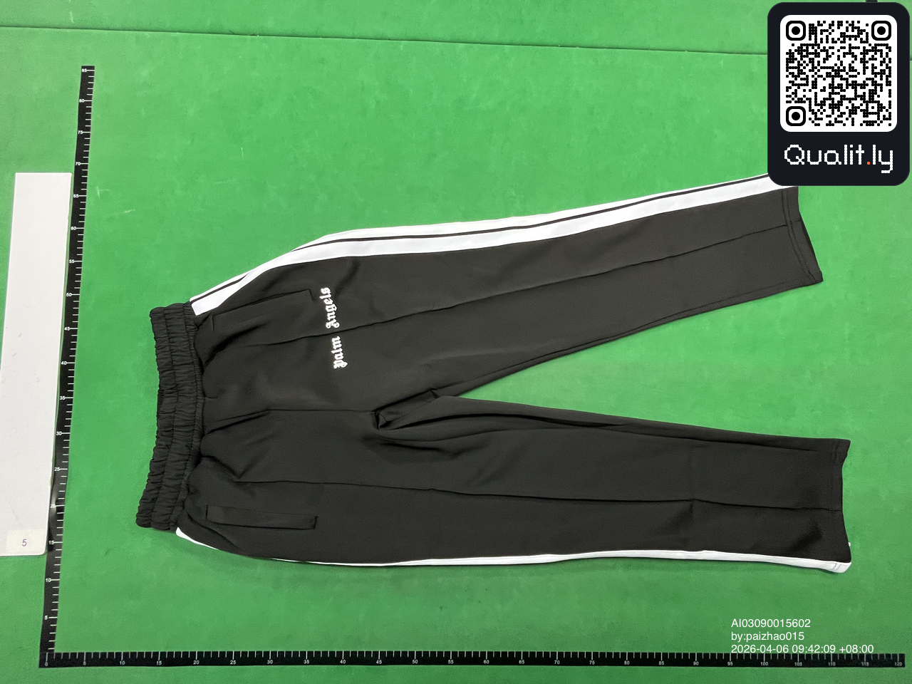 Pants QC photo 3 of 56