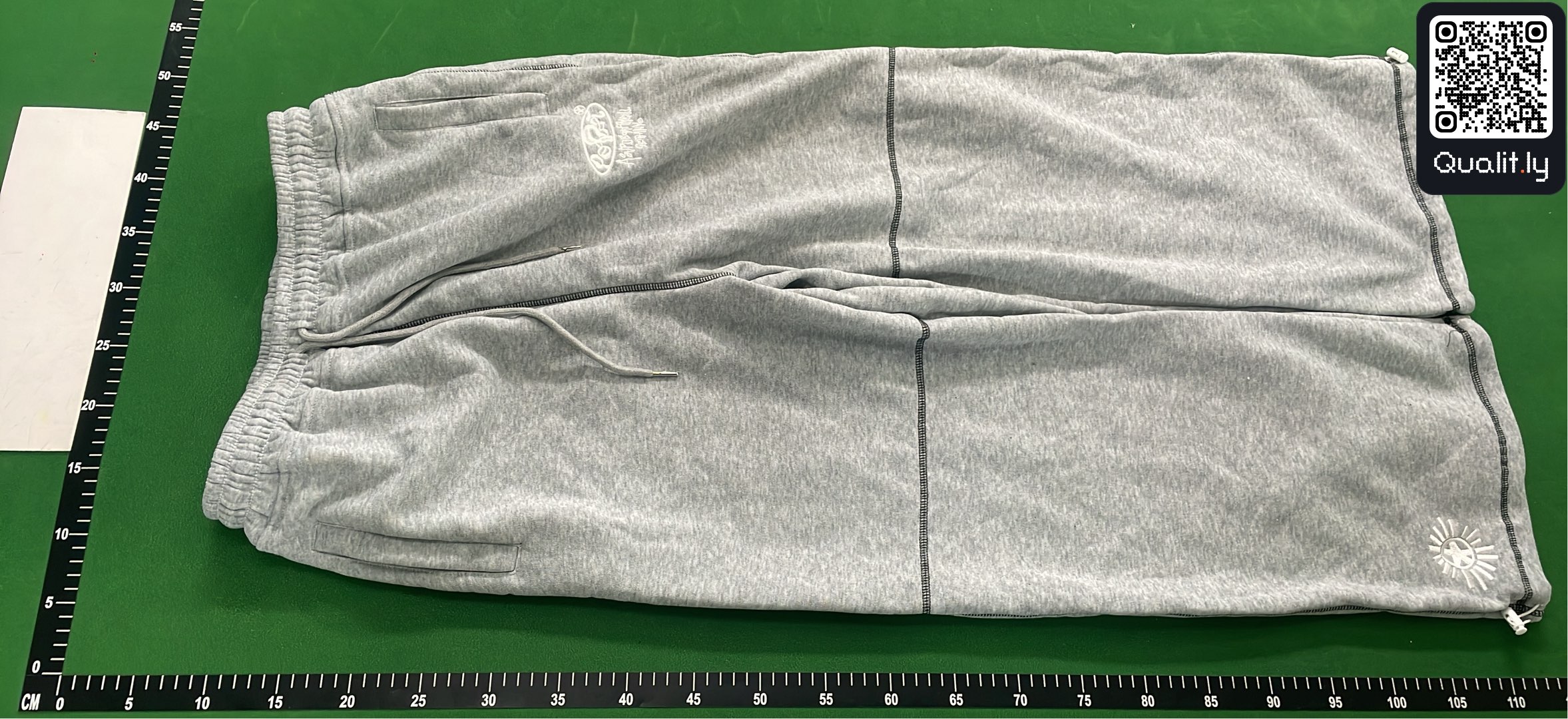 Pantalón — foto QC 2 de 8