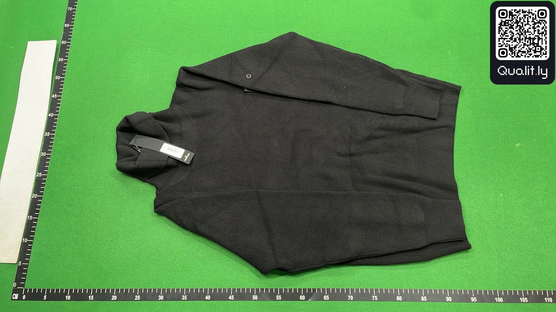 Sweater QC photo 2 of 4