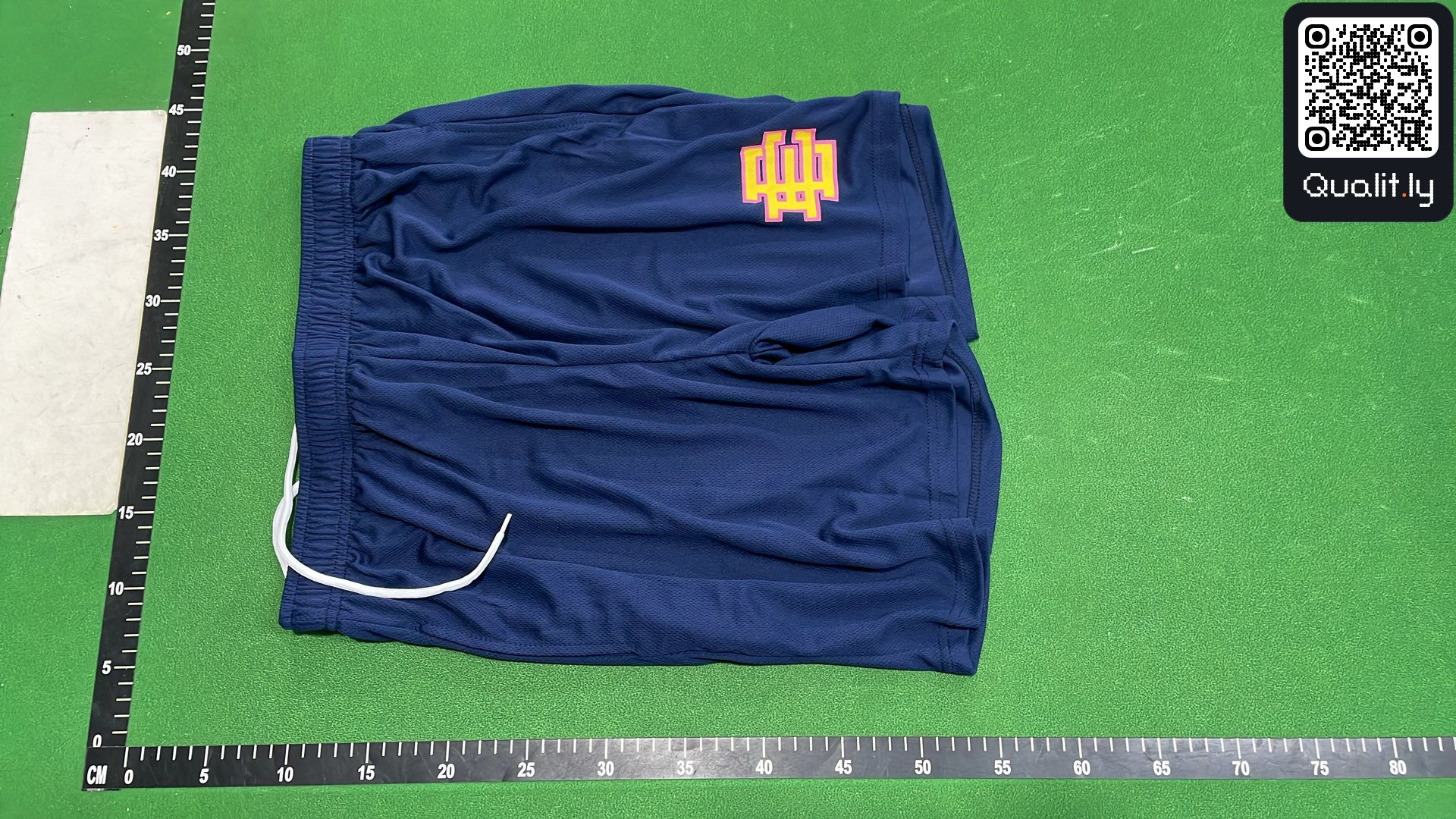 Short — photo QC 2 sur 20