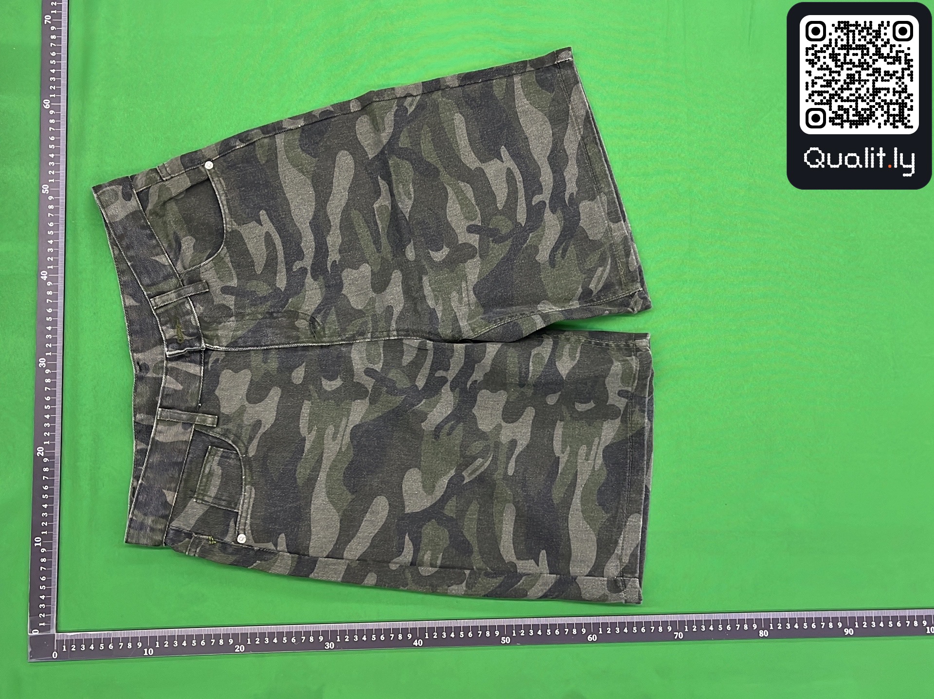 Shorts — QC-foto 3 av 4