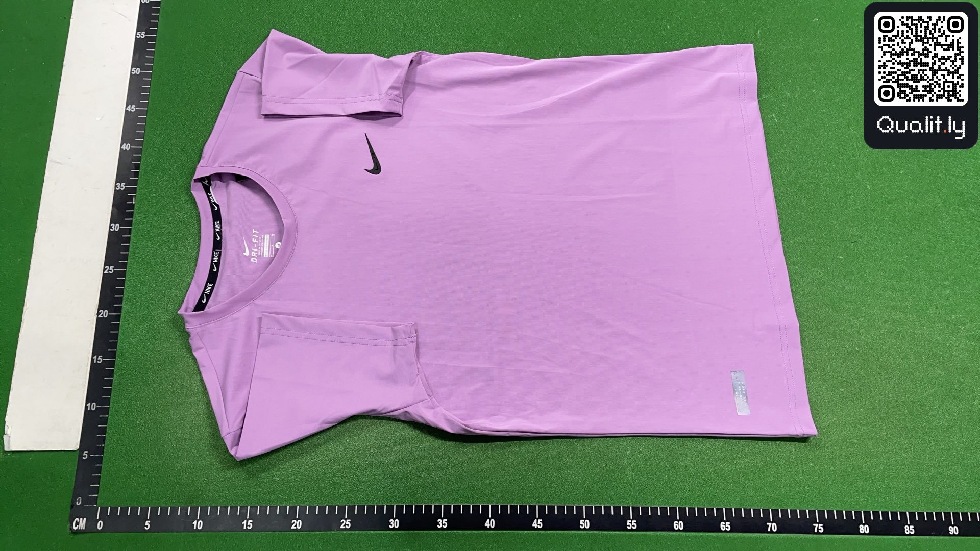 T恤 QC 照片 2 / 4