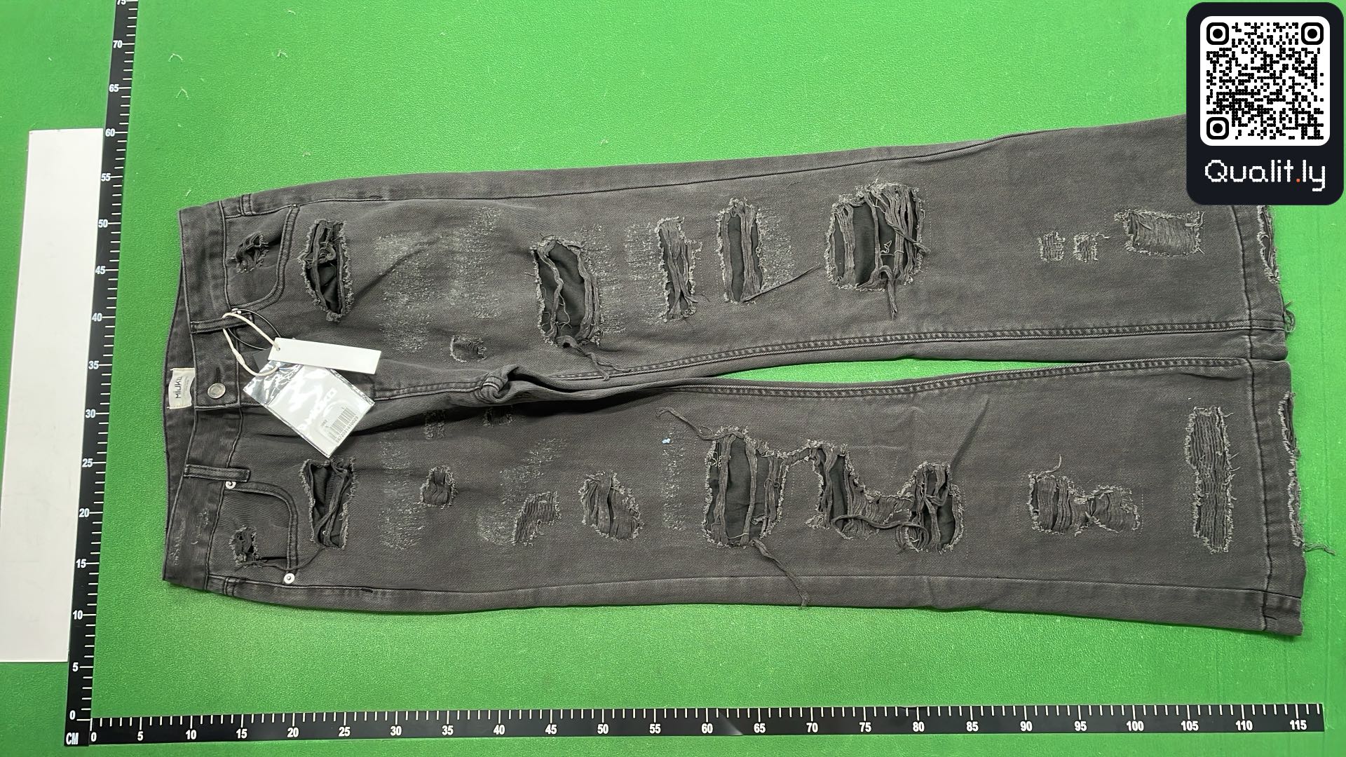 Jeans QC photo 2 of 14