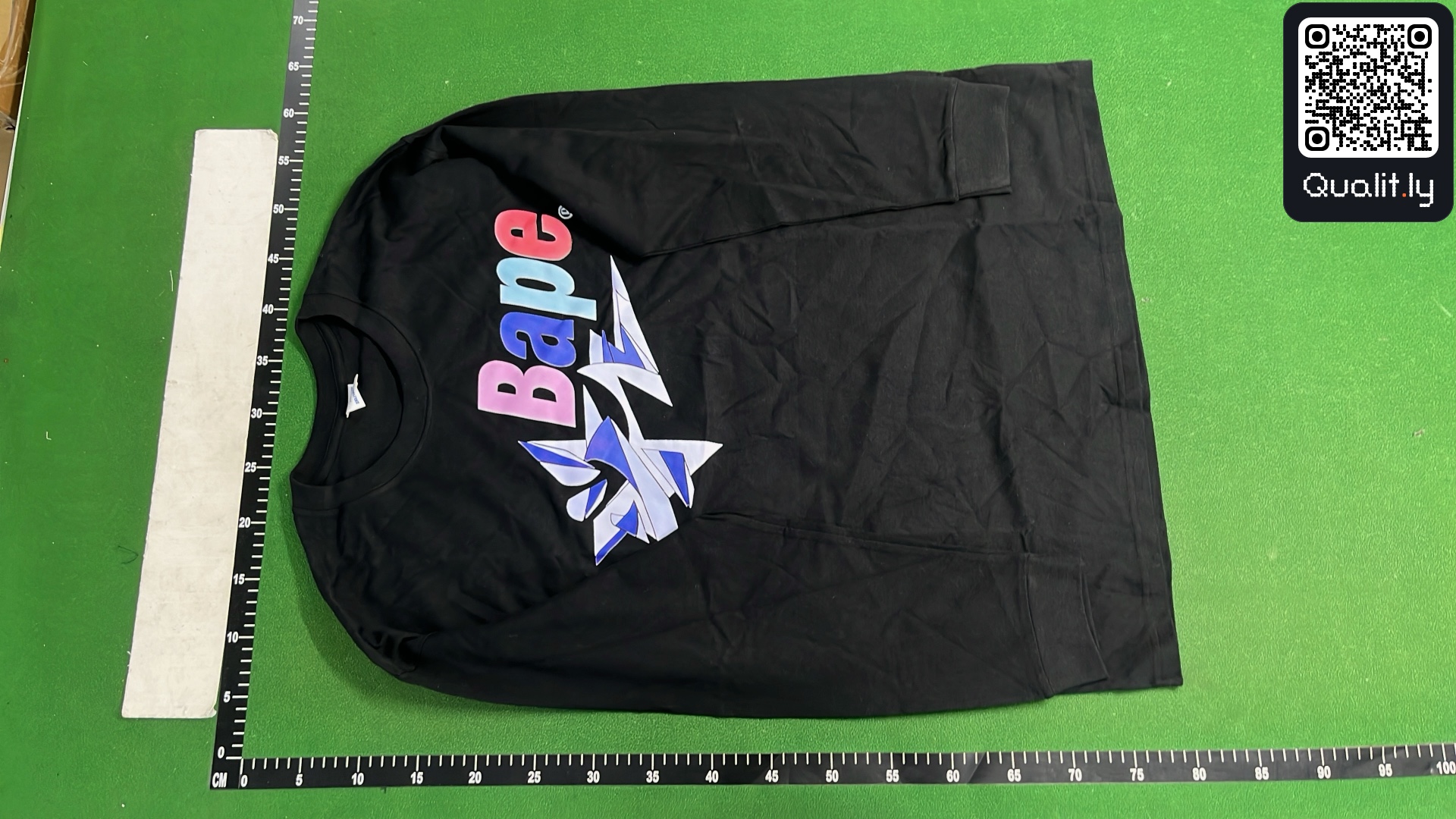 Sweater QC photo 2 of 4