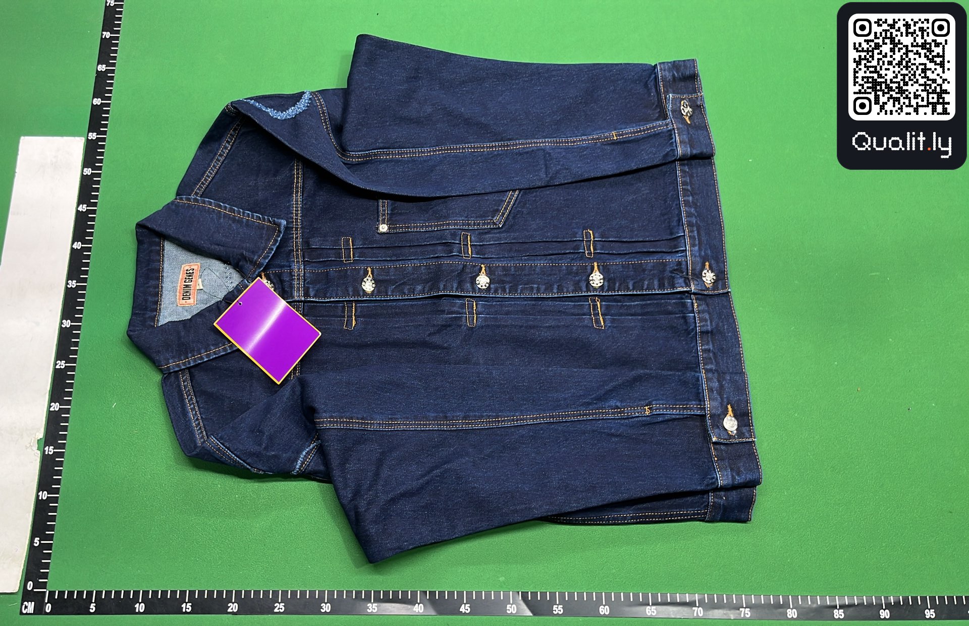 Jacket QC photo 2 of 4