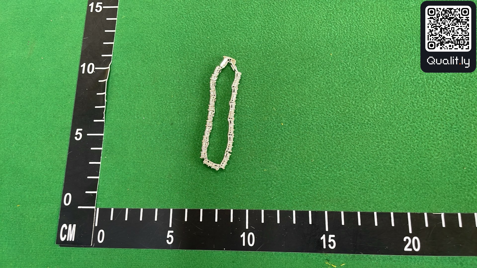 Jewelry QC photo 2 of 181