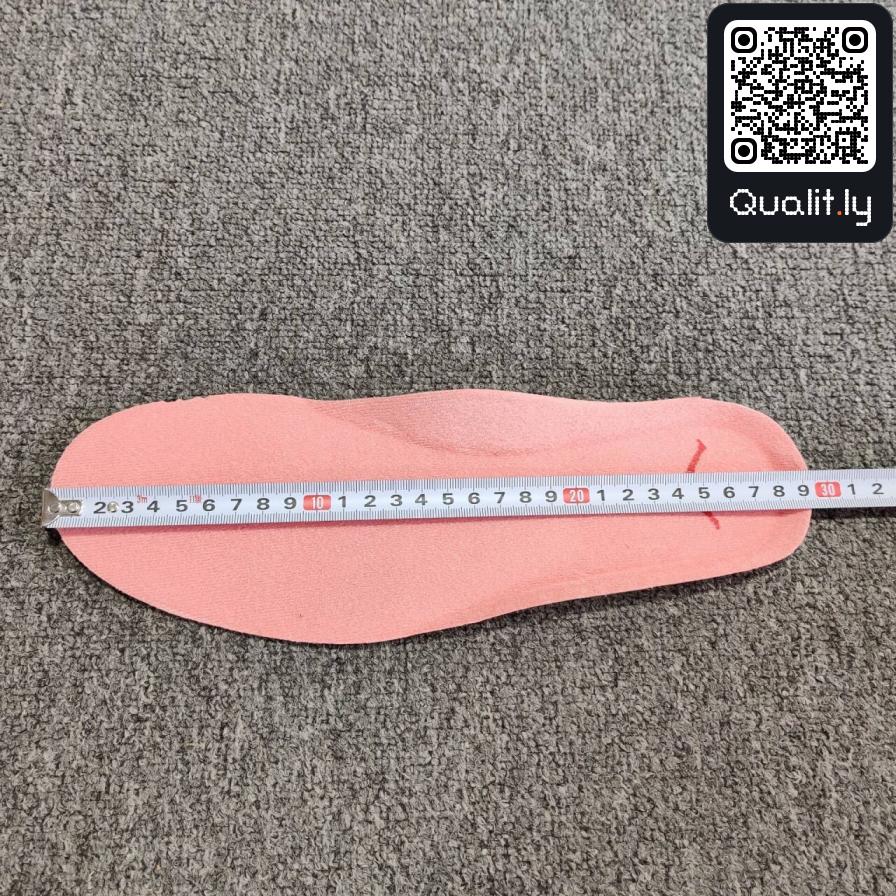 Sneakers QC photo 3 of 13