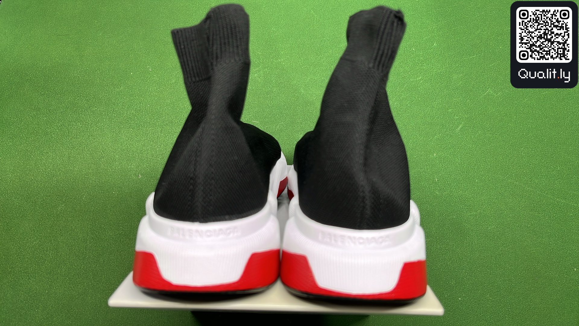 Sneakers QC photo 3 of 240