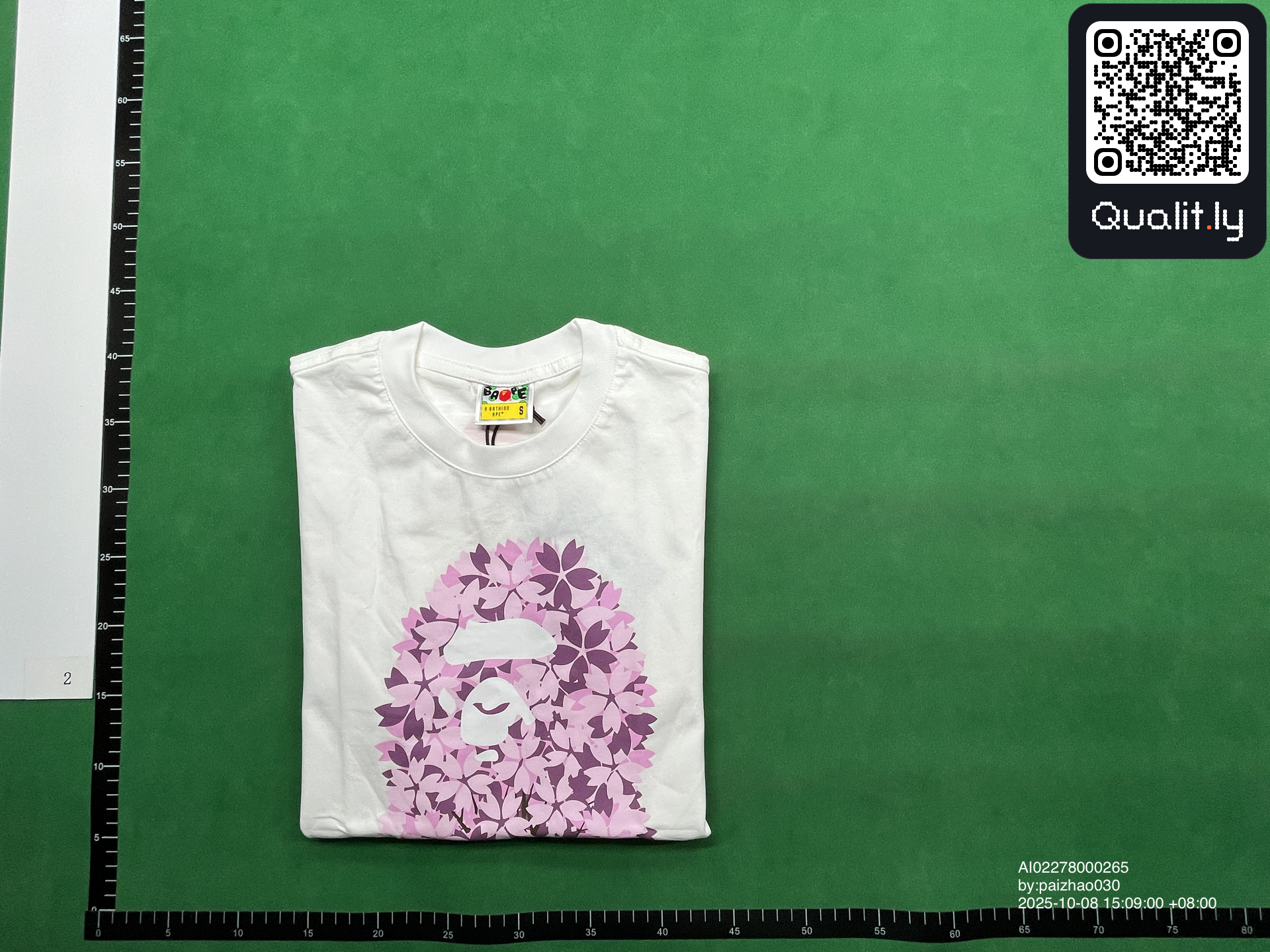 Tricou — fotografie QC 1 din 8