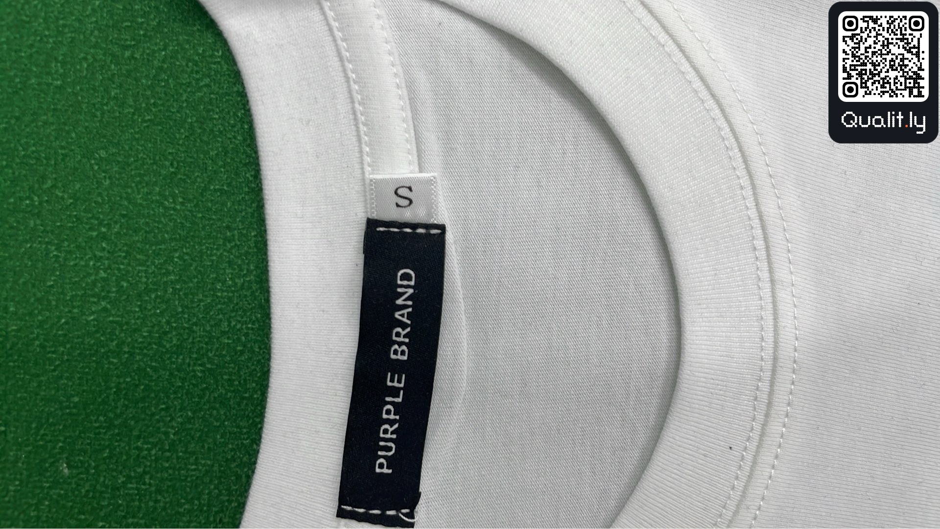 T-shirt — foto QC 1 de 8