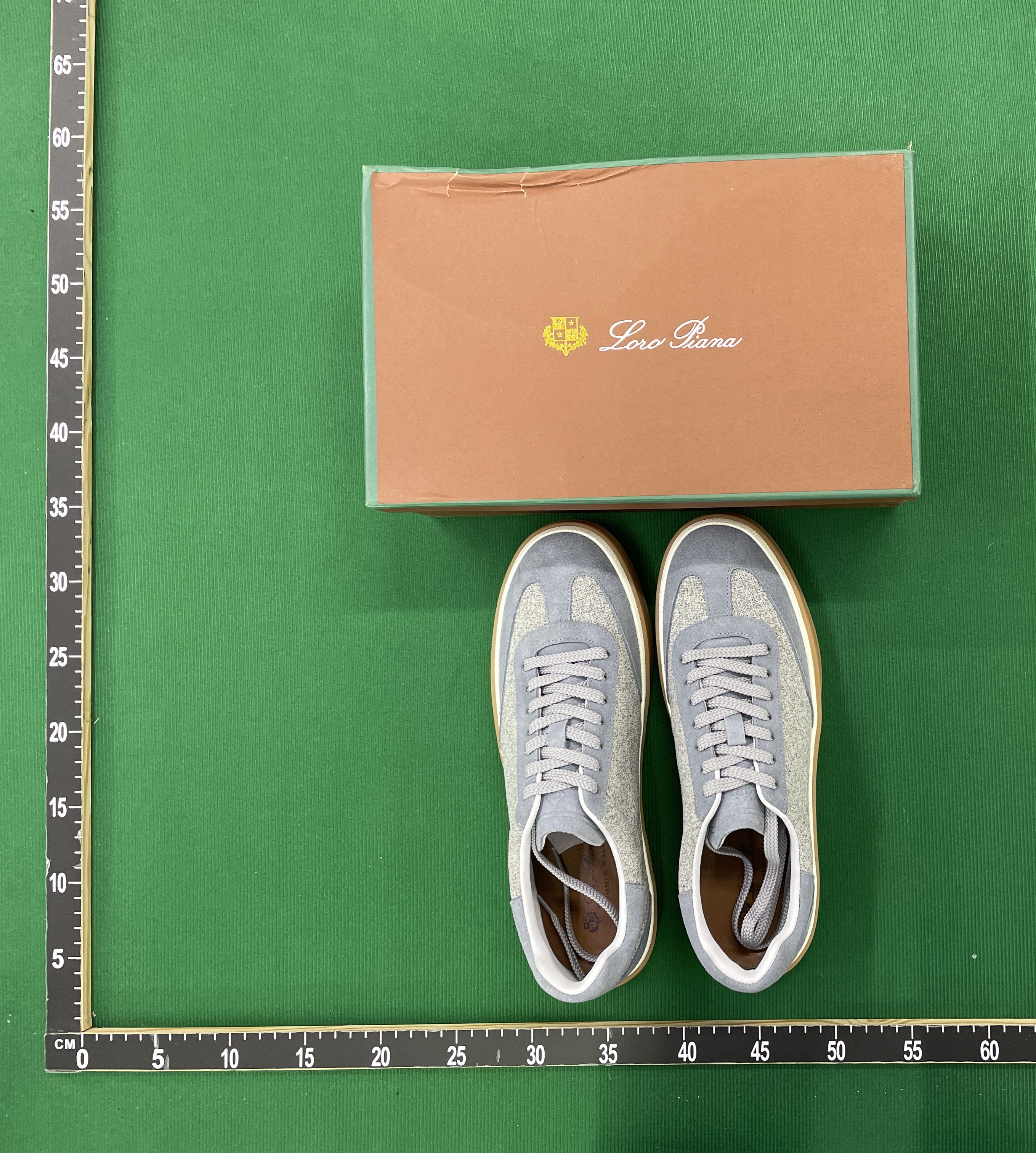 Sneakers — QC-foto 1 van 17