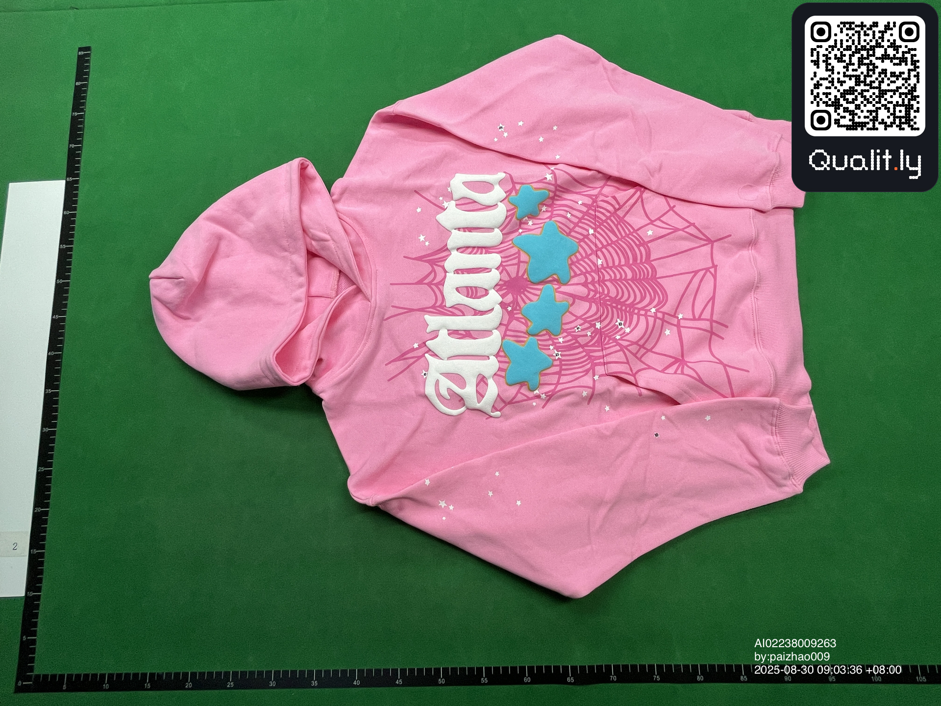 Bluza z kapturem — zdjęcie QC 3 z 4