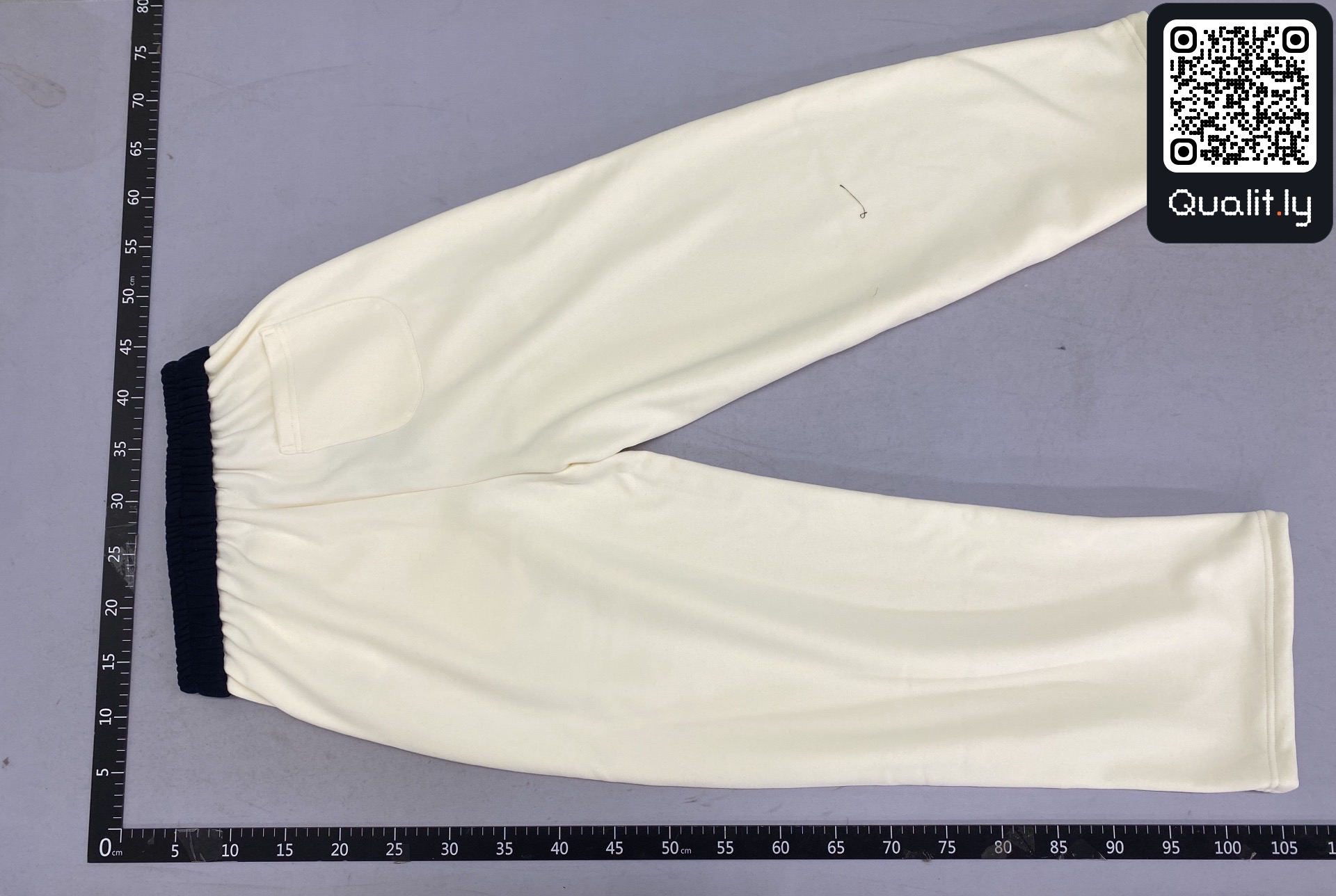 Pants QC photo 1 of 52