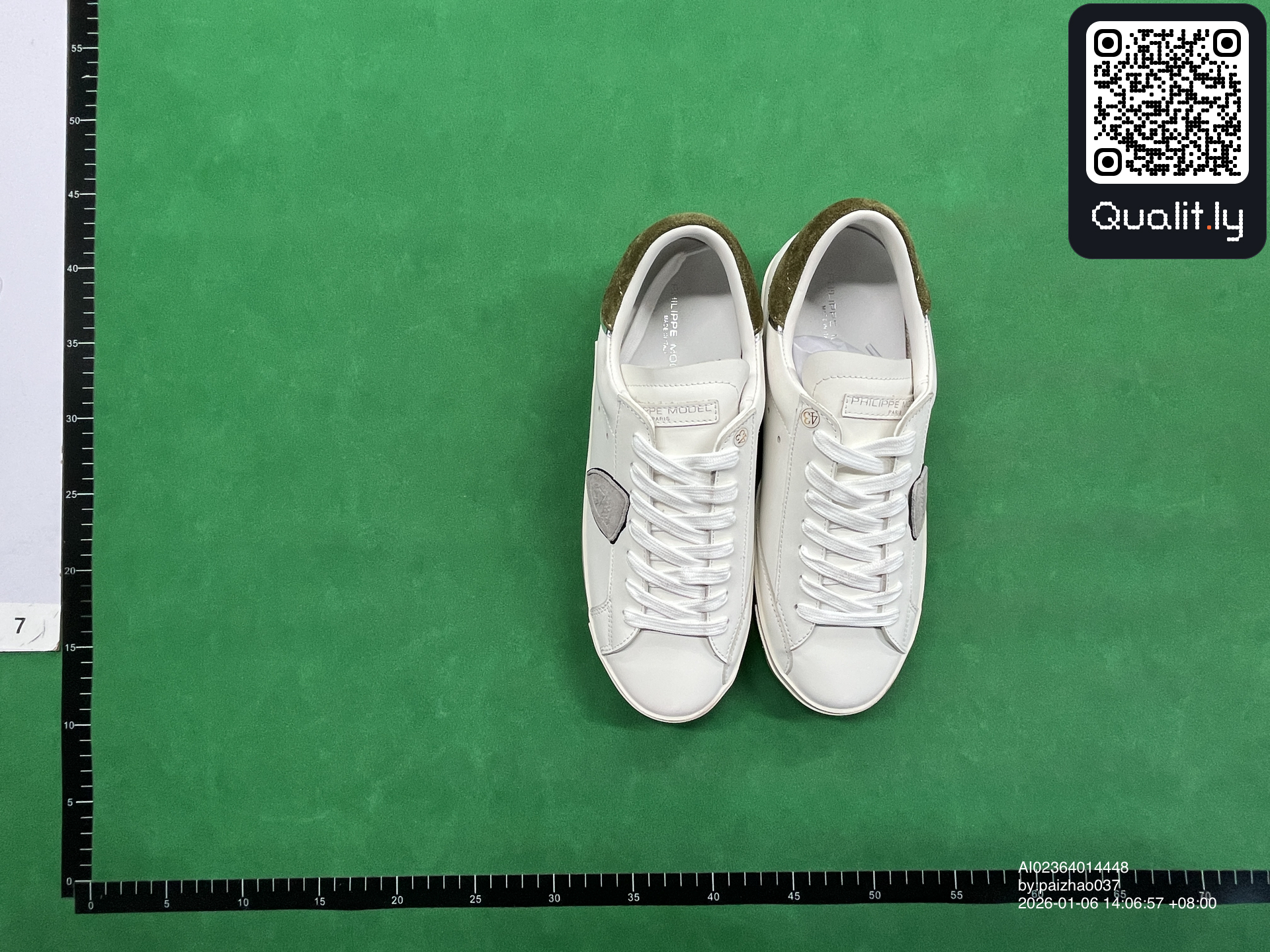 Sapatilhas — foto QC 1 de 6