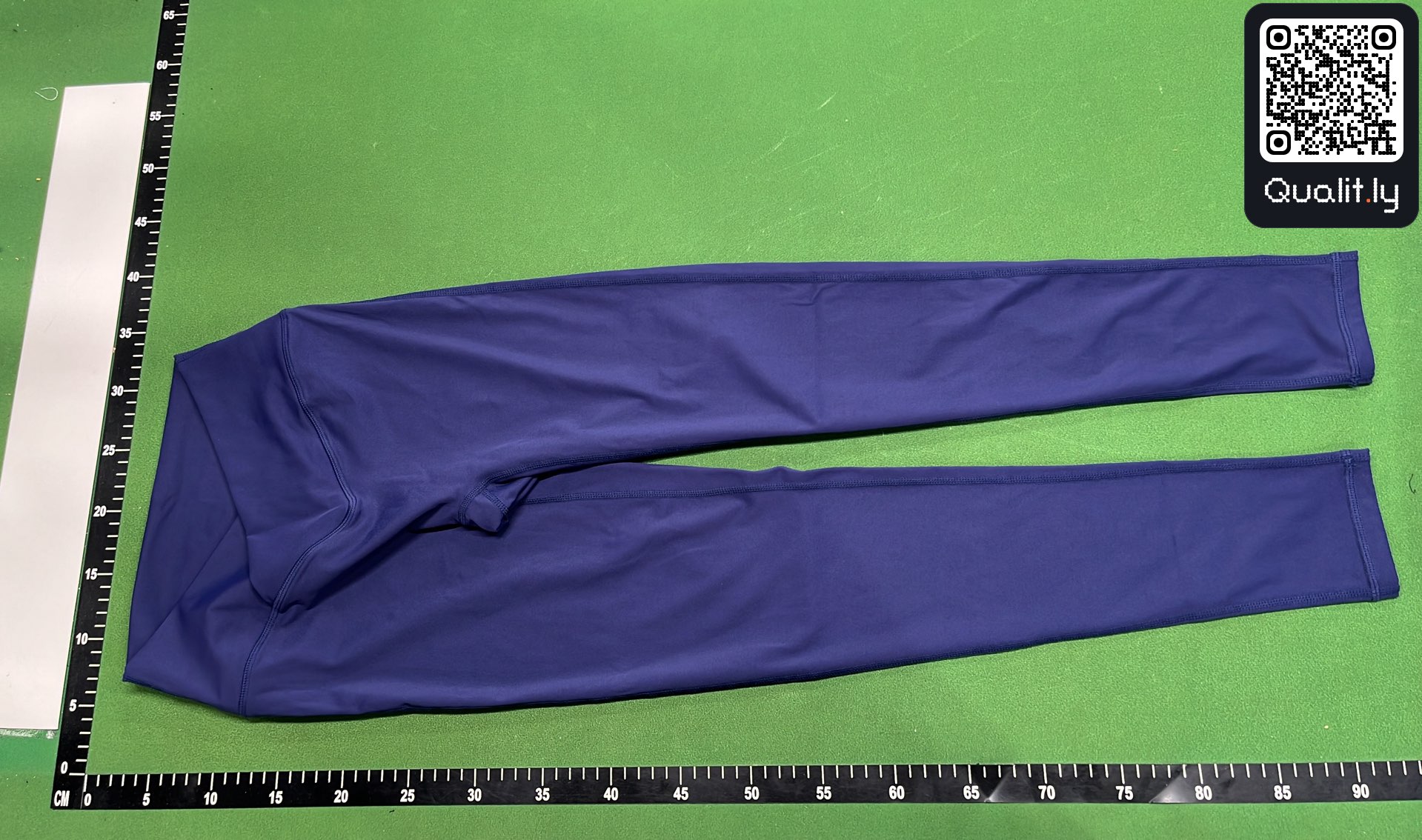 Pantalón — foto QC 2 de 8