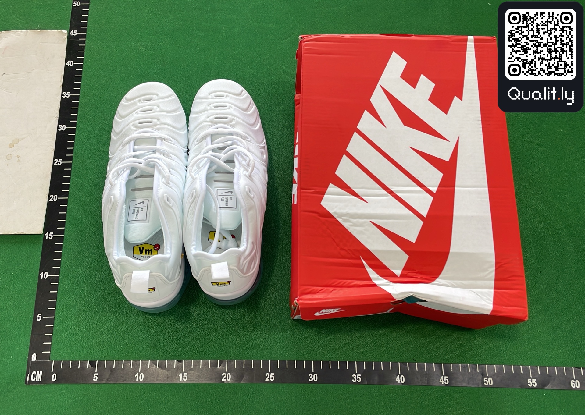 Sneakers — QC-foto 1 van 52