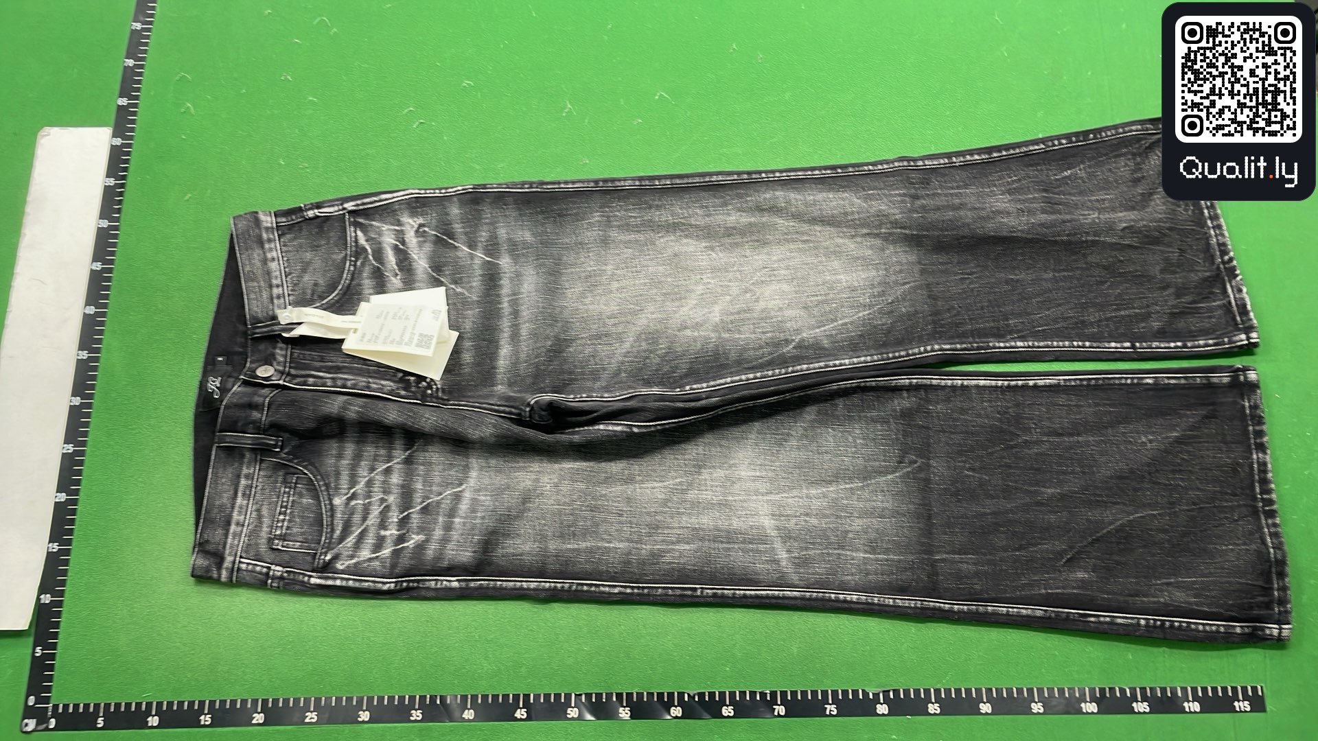 牛仔裤 QC 照片 2 / 22