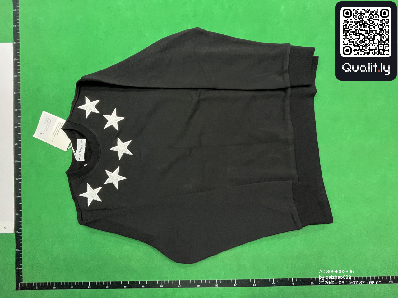 卫衣 QC 照片 3 / 4