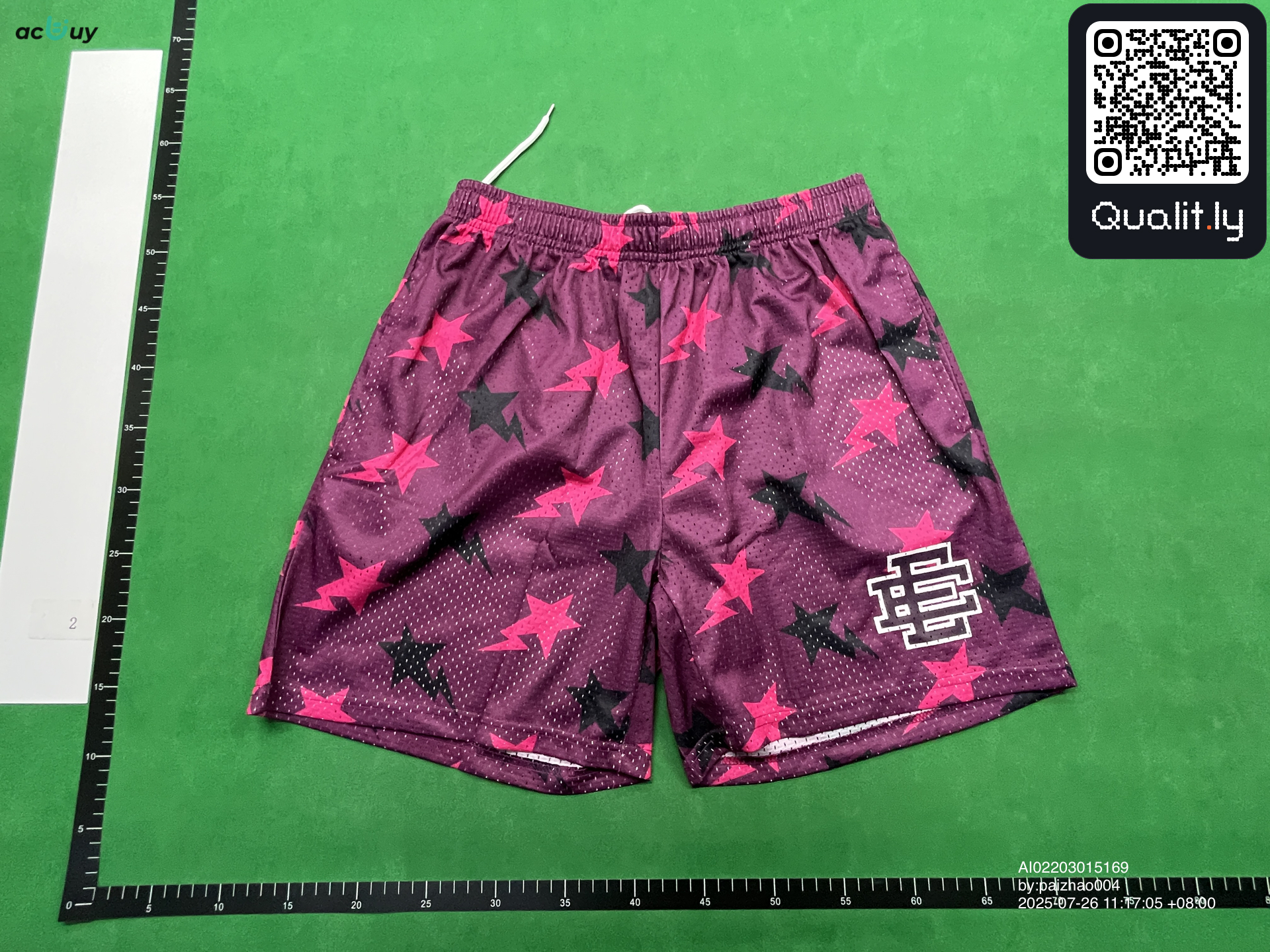 Pants QC photo 3 of 93