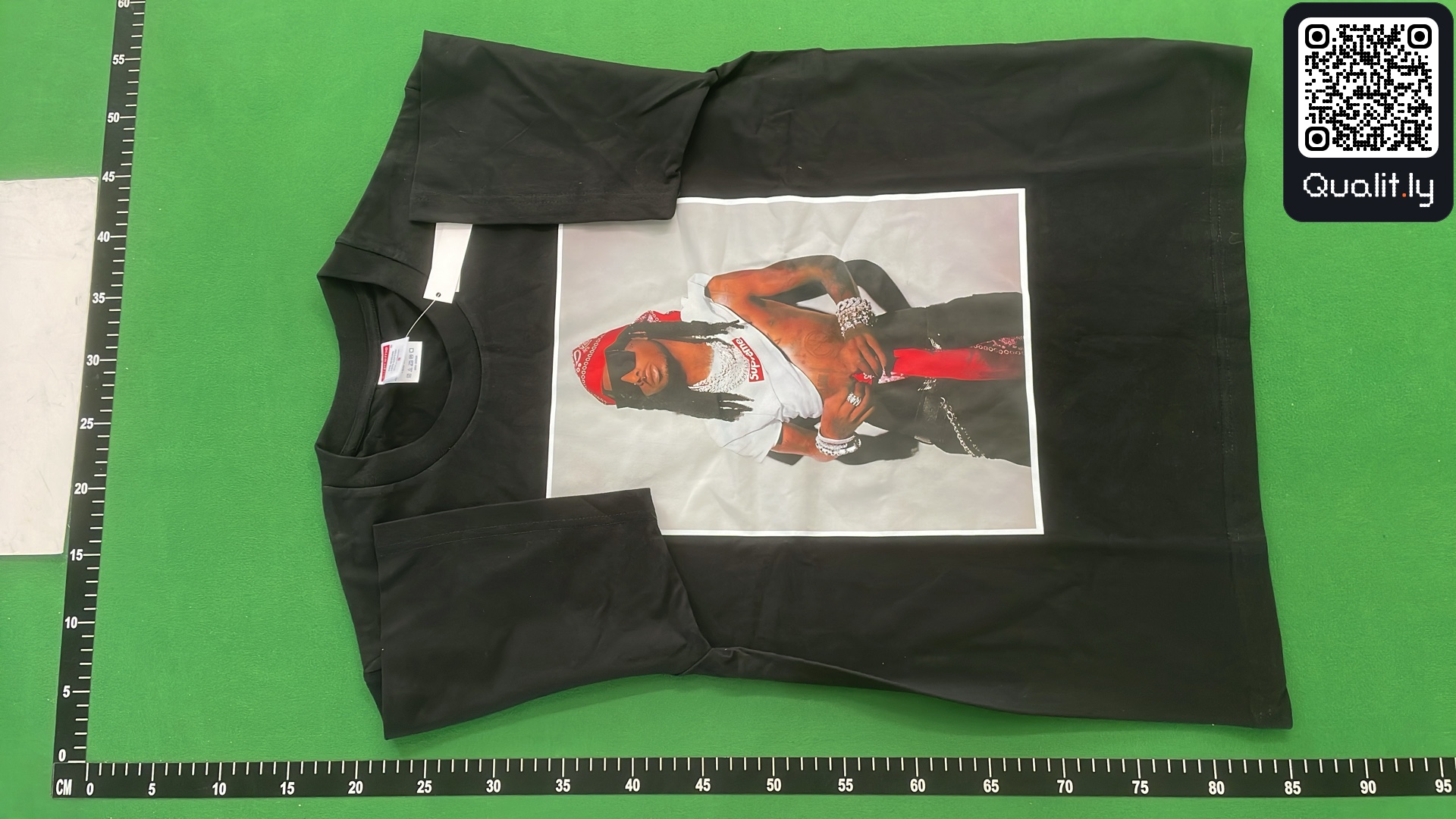 T-Shirt — QC-Foto 2 von 91