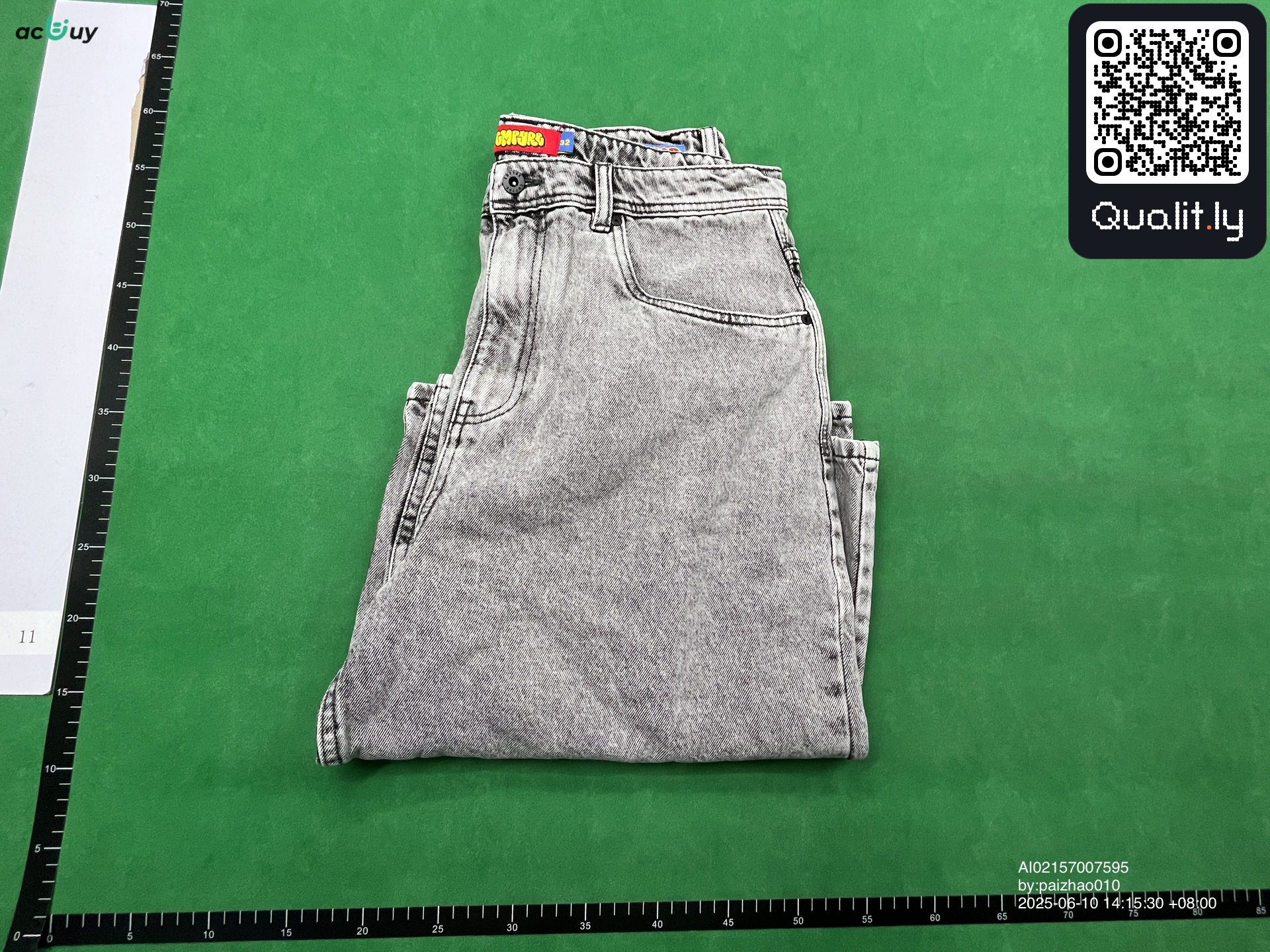 牛仔裤 QC 照片 1 / 8