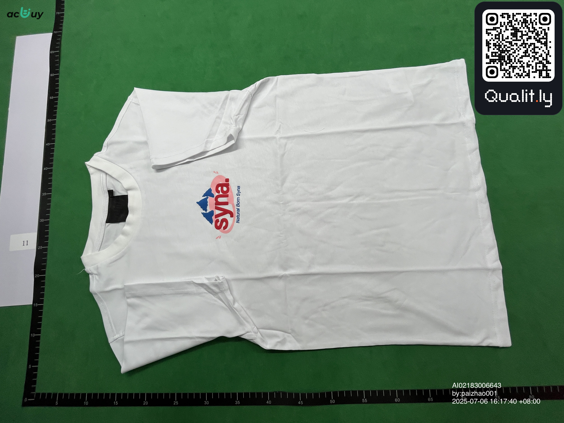 T-shirt — foto QC 3 de 16