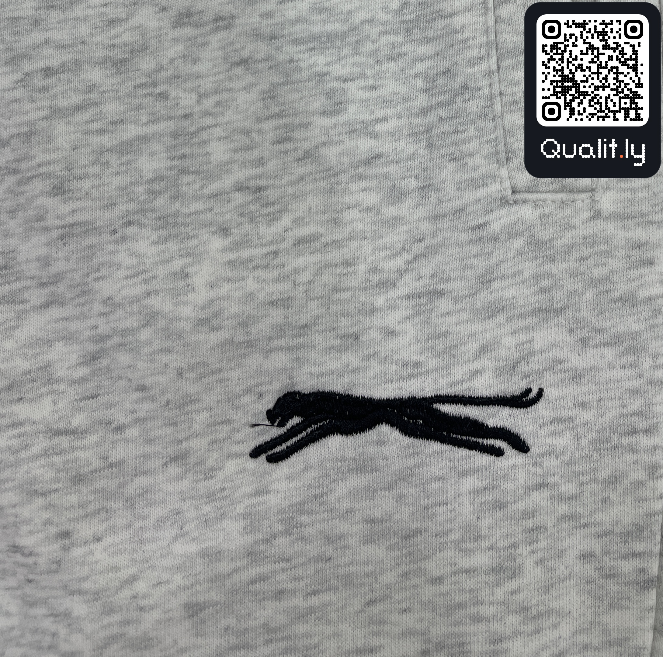 Hoodie — QC-Foto 2 von 20